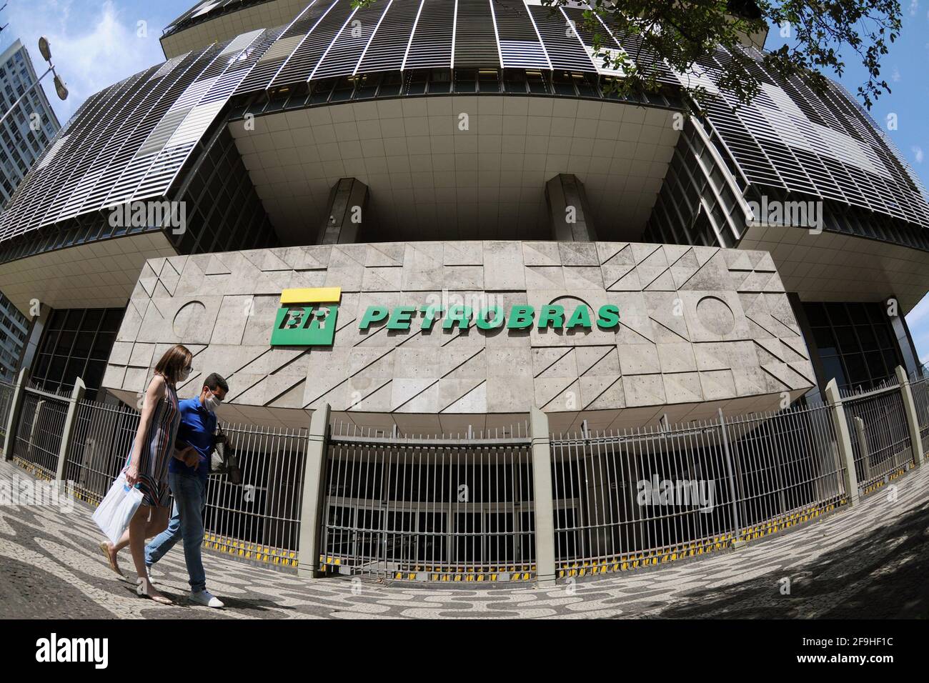 Rio de Janeiro, Brésil, 15 avril 2020. Petrobras Building (Petroleo Brasileiro S.A), une société d'État dont le siège est situé dans le centre-ville de Rio de Banque D'Images
