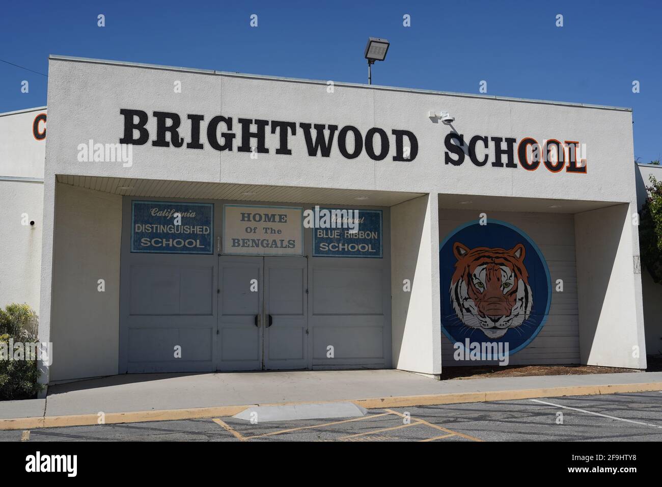 Un aperçu général de l'école élémentaire Brightwood, le dimanche 19 avril 2021, à Monterey Park, Calif. Banque D'Images