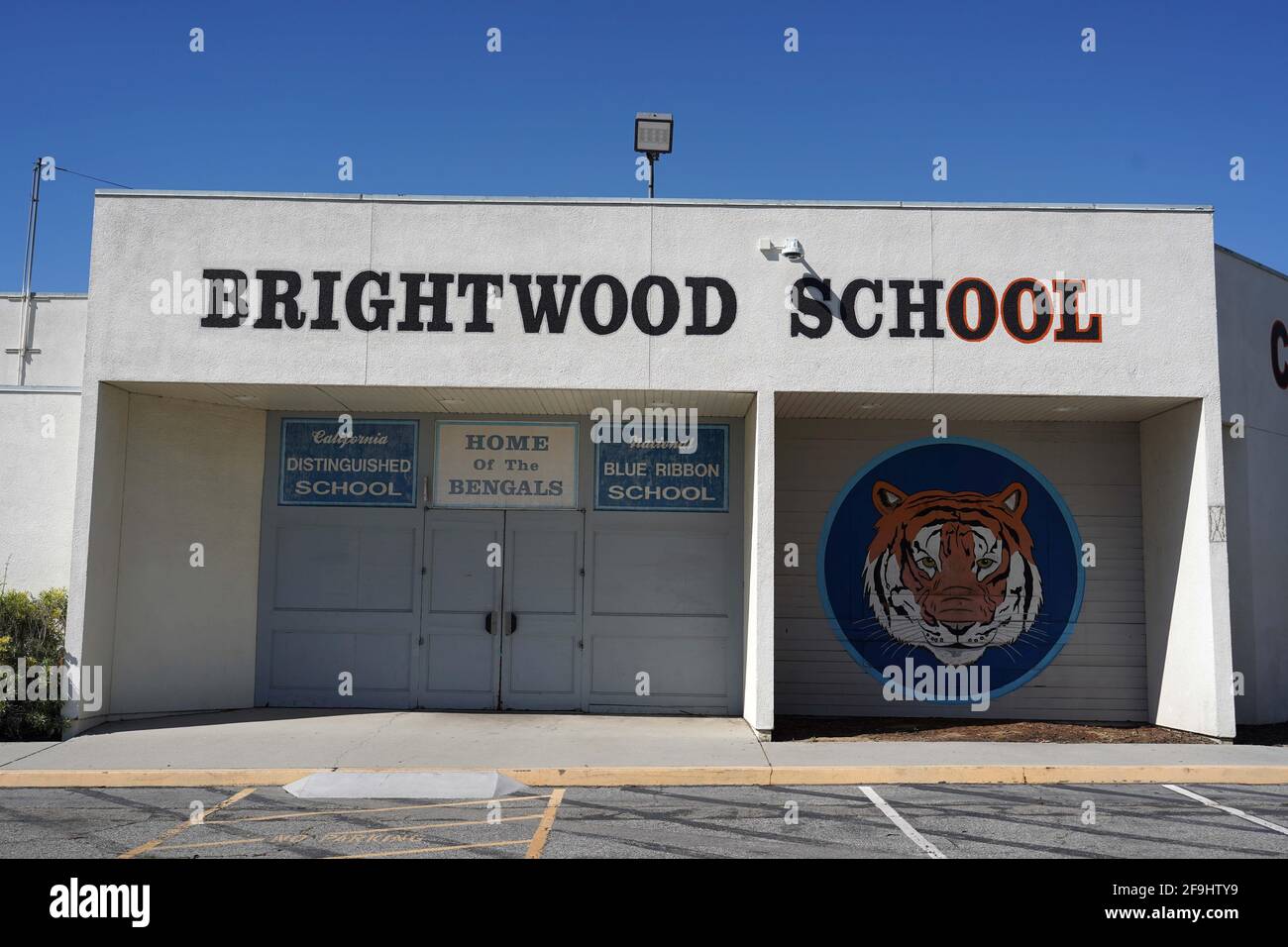 Un aperçu général de l'école élémentaire Brightwood, le dimanche 19 avril 2021, à Monterey Park, Calif. Banque D'Images