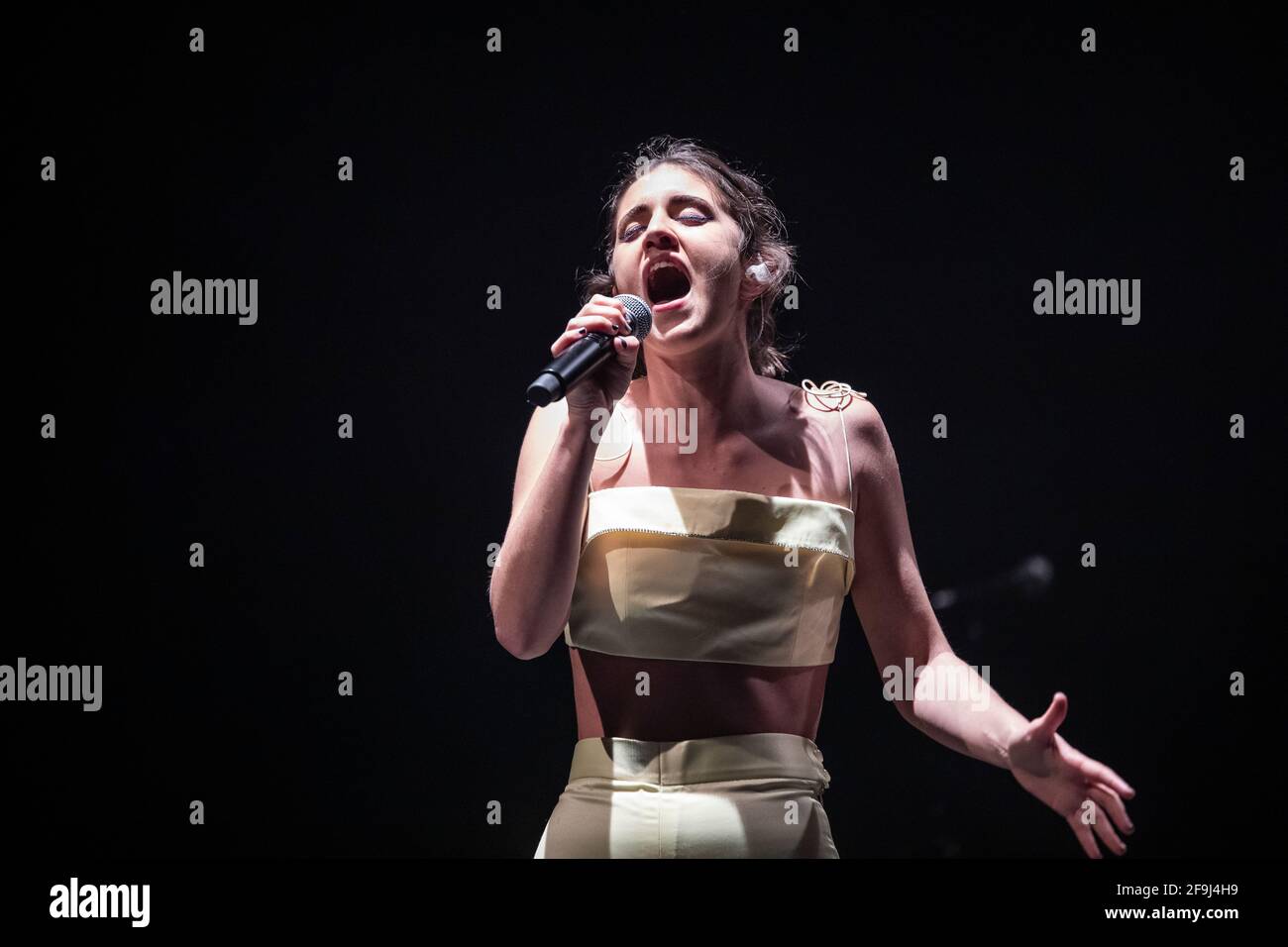 Barcelone, Espagne. 2021.04.18. Concert de la chanteuse Izaro à BARTS (EllesMusic). Photographe: Aitor Rodero. Banque D'Images