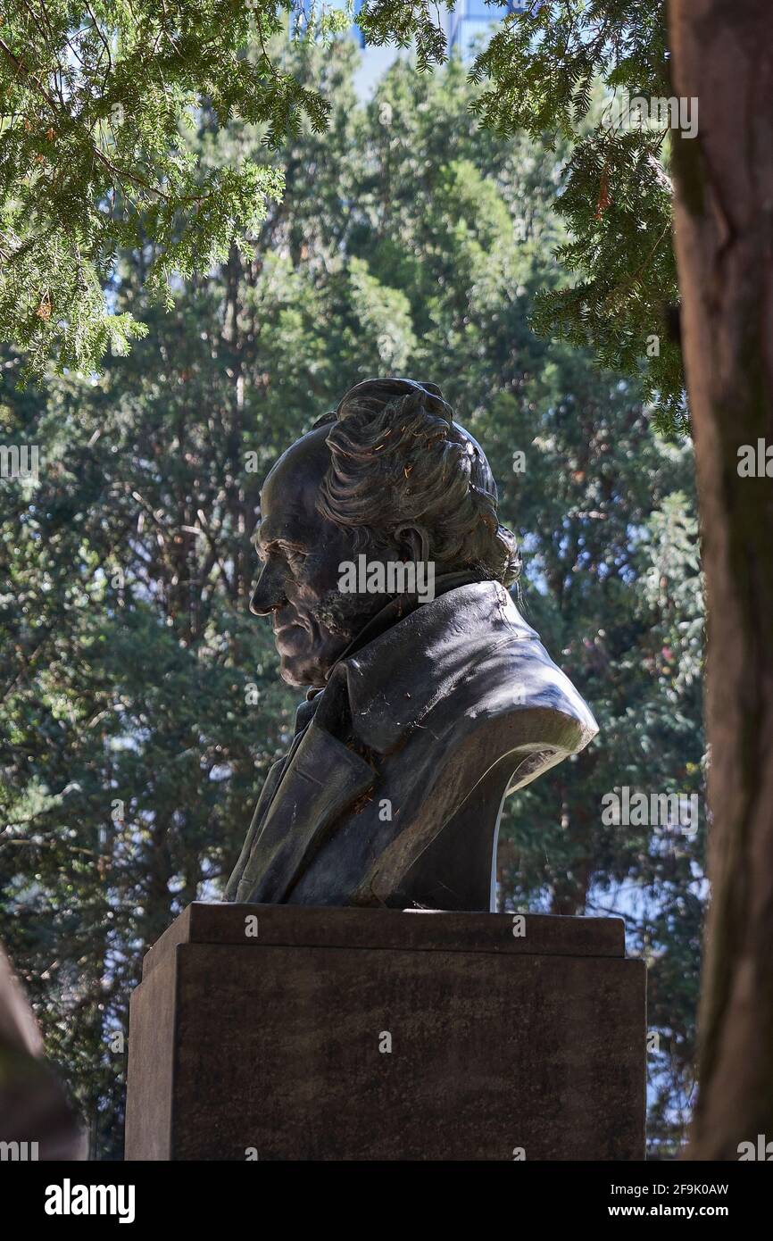 Arthur Schopenhauer, Philosoph, Denkmal, Büste aus Bronze von Friedrich Schierholz, Obermain-Anlage, Innenstadt, Francfort-sur-le-main, Hessen, Deutschlan Banque D'Images