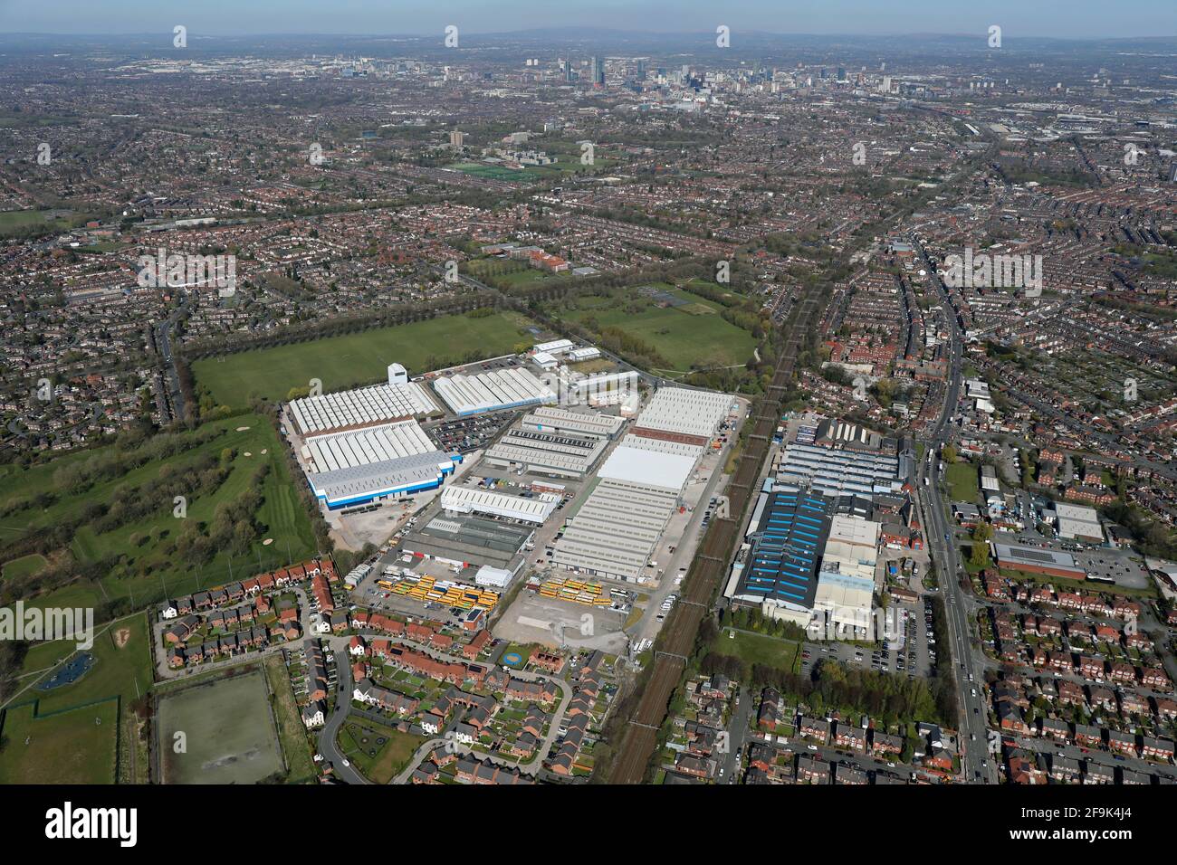 Vue aérienne de l'usine McVités, de la Pladis Manchester Factory & Discovery Park à Stockport, Manchester Banque D'Images