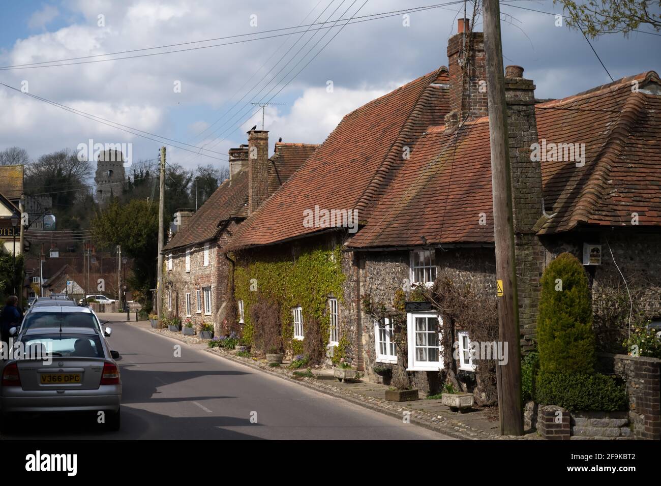Maisonnettes traditionnelles anglaises au coeur du village de Bramber dans l'ouest du Sussex. Banque D'Images