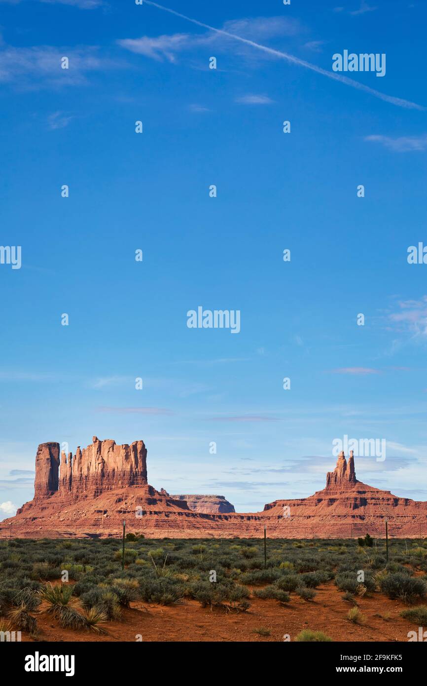 Vue sur Monument Valley dans l'Utah, vers le sud Banque D'Images