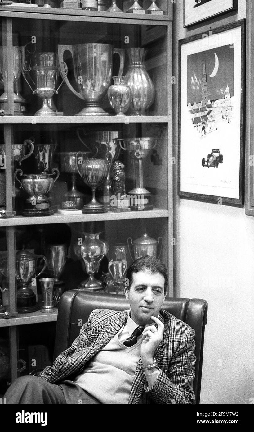 Piero Ferrari. À l'usine Ferrari de Modène Italie 1987 Banque D'Images