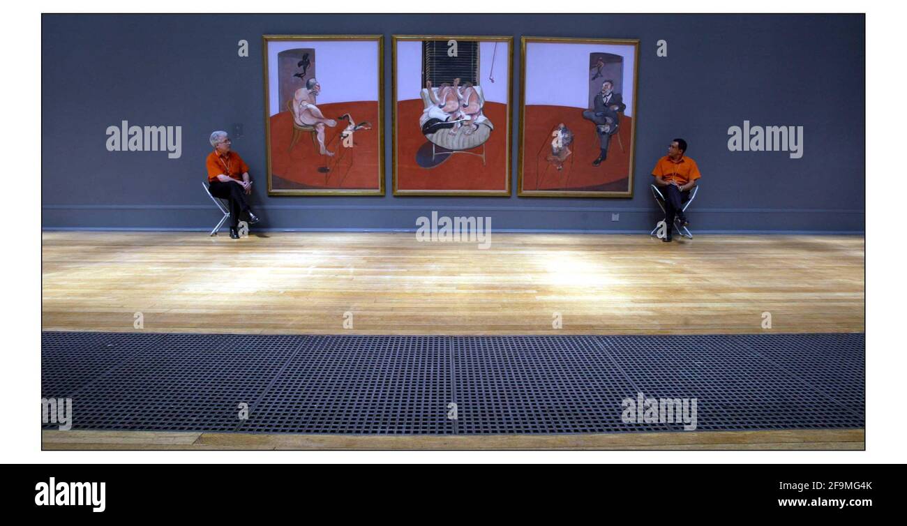 Une peinture majeure Francis Bacon de 1968 sera présentée dans une galerie publique britannique pour la première fois dans une nouvelle salle des expositions d'art britannique de Tate Britain. Deux figures couchée sur un lit avec des préposés 1968 a été généreusement prêté par le Musée d'art contemporain de Téhéran dont la collection est depuis les années 1970.pic David Sandison 17/6/2004 Banque D'Images
