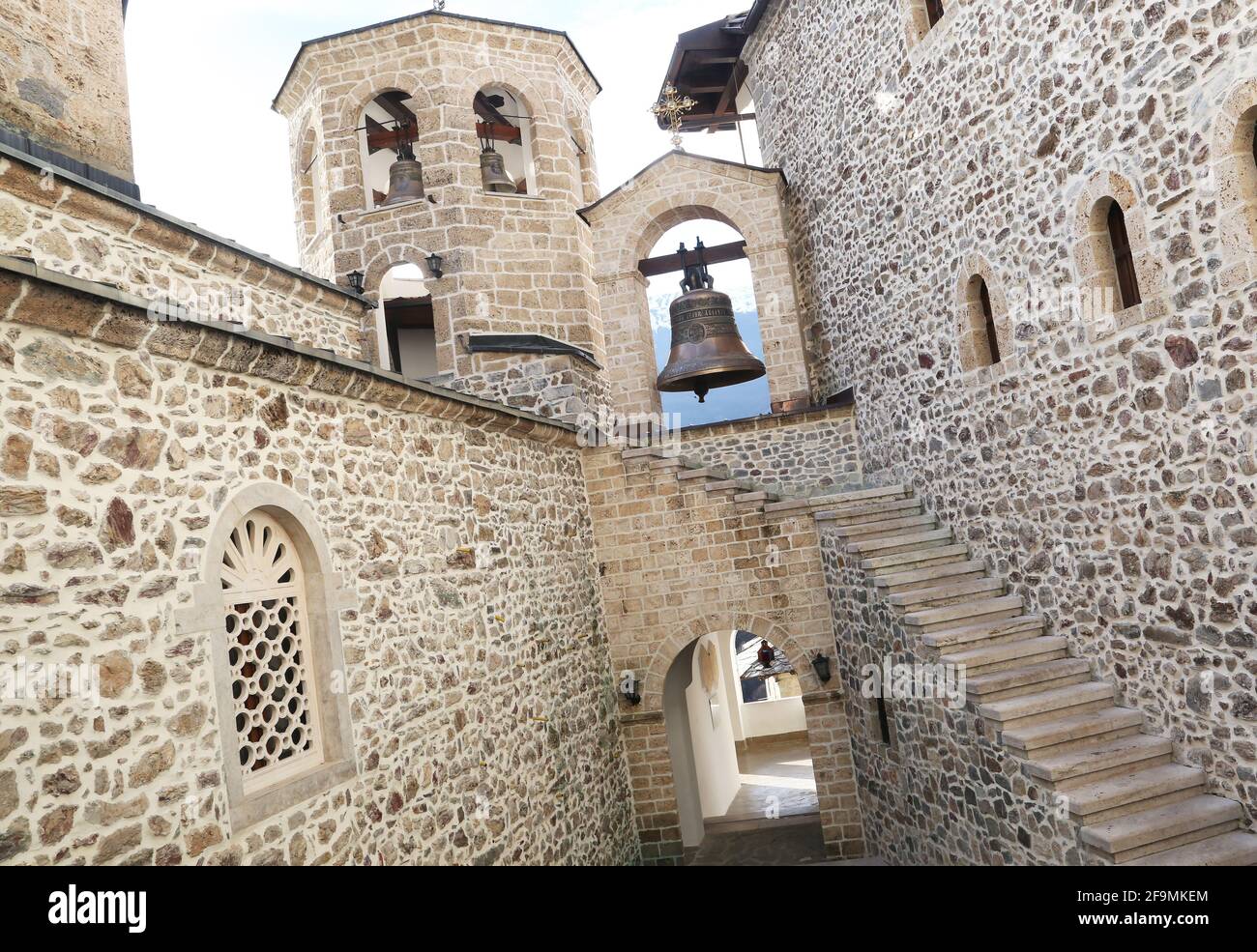 Monastère de Saint Jovan Bigorski dans le parc national de Mavrovo, Macédoine. Banque D'Images