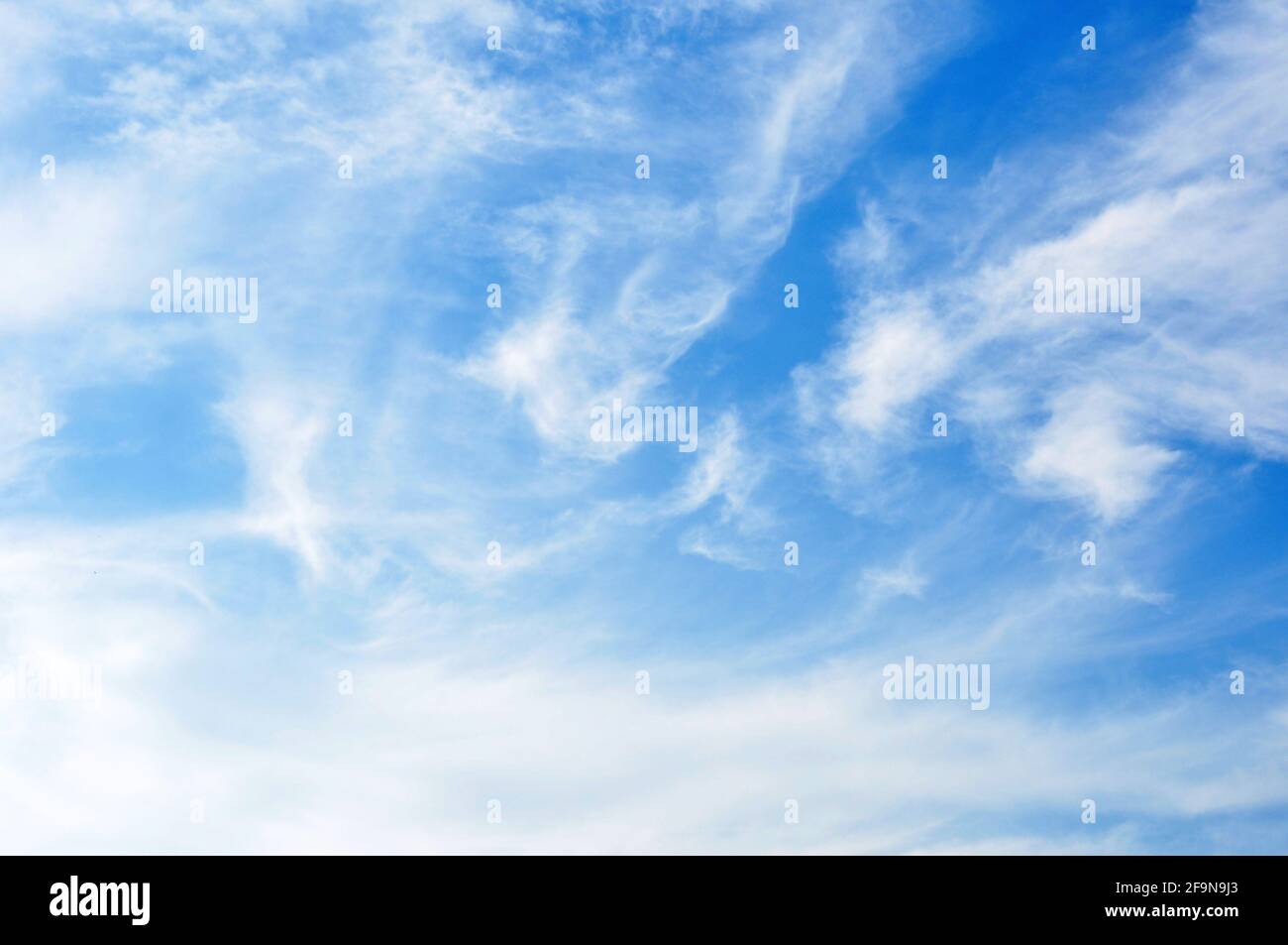 Magnifique ciel nuageux comme fond naturel Banque D'Images