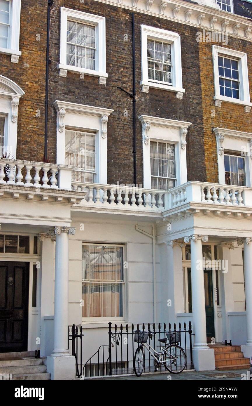 L'artiste victorien Aubrey Beardsley (1872 - 1898) vivait dans cette maison victorienne à Westminster, dans le centre de Londres. Célèbre pour ses illustrations à Malo Banque D'Images