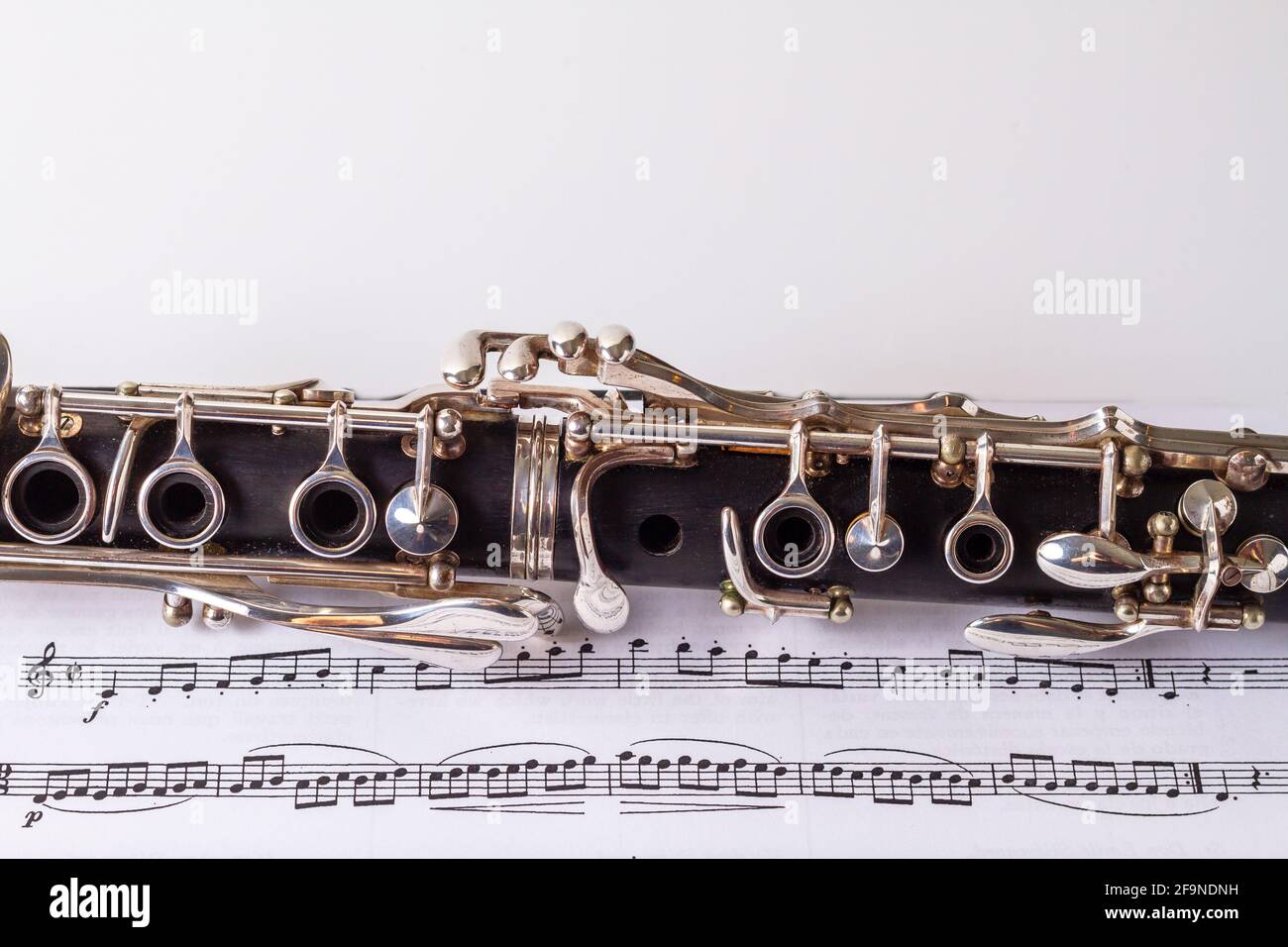 sur le score générique des échelles et les positions des