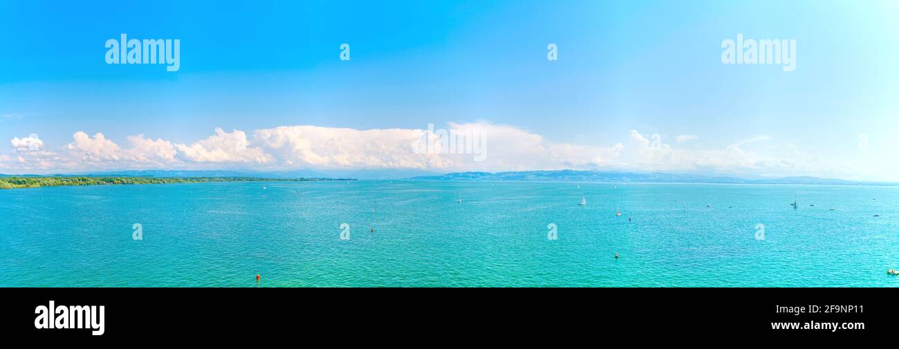 Vue sur le lac de Constance/Bodensee depuis Friedrichshafen. Banque D'Images