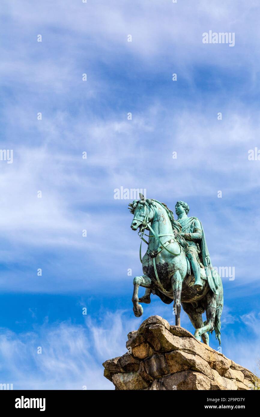 Equitation Copper Horse Statue of King George III on Snow Hill, Windsor Great Park, Windsor, Berkshire, Royaume-Uni Banque D'Images