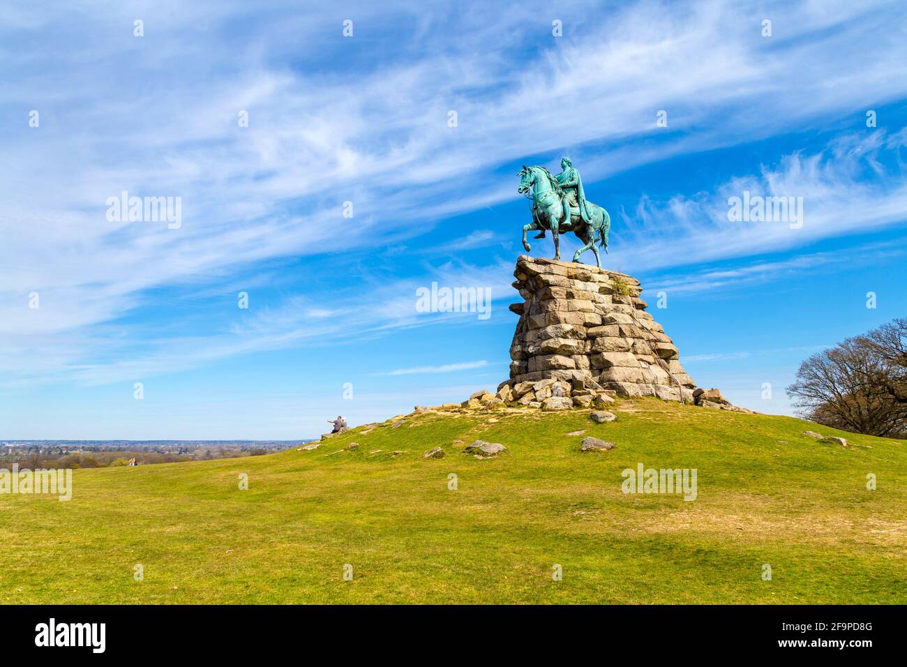 Equitation Copper Horse Statue of King George III on Snow Hill, Windsor Great Park, Windsor, Berkshire, Royaume-Uni Banque D'Images