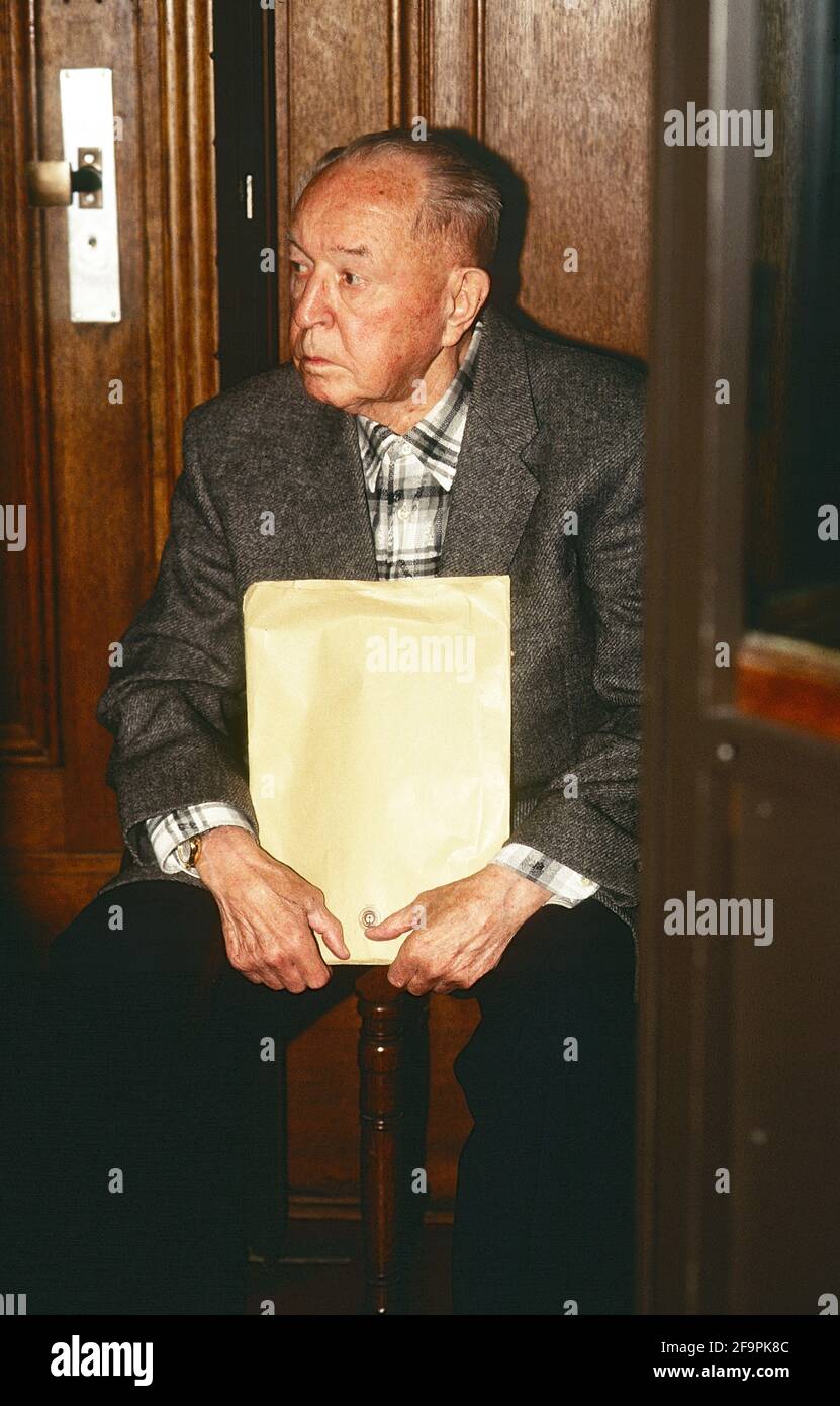 26.02.2021, Berlin, Berlin, Allemagne - Erich Mielke dans la salle d'audience: Procès devant la 27e Grande Chambre pénale de la Cour régionale de Berlin contre Banque D'Images