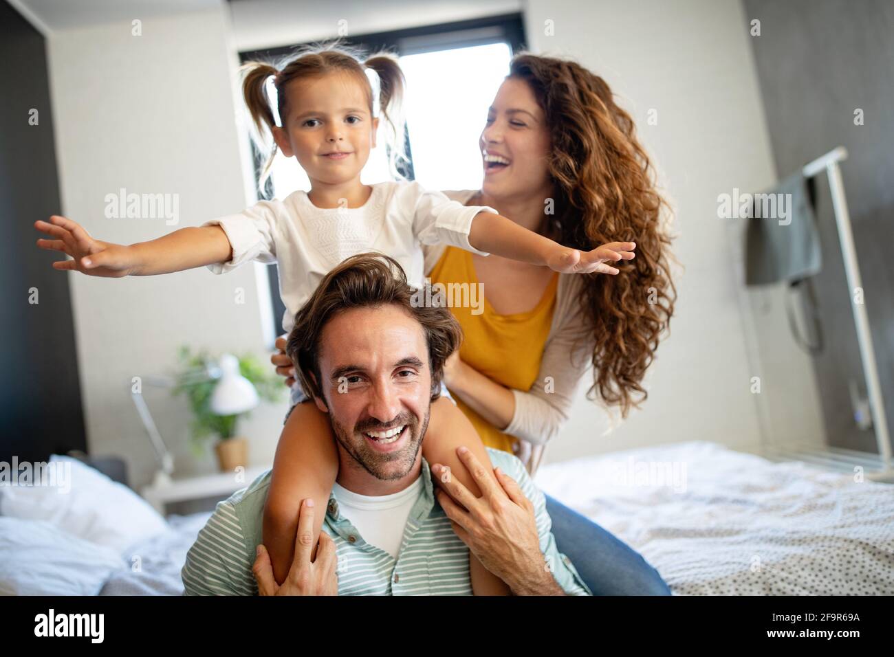 Happy Family having fun times at home Banque D'Images