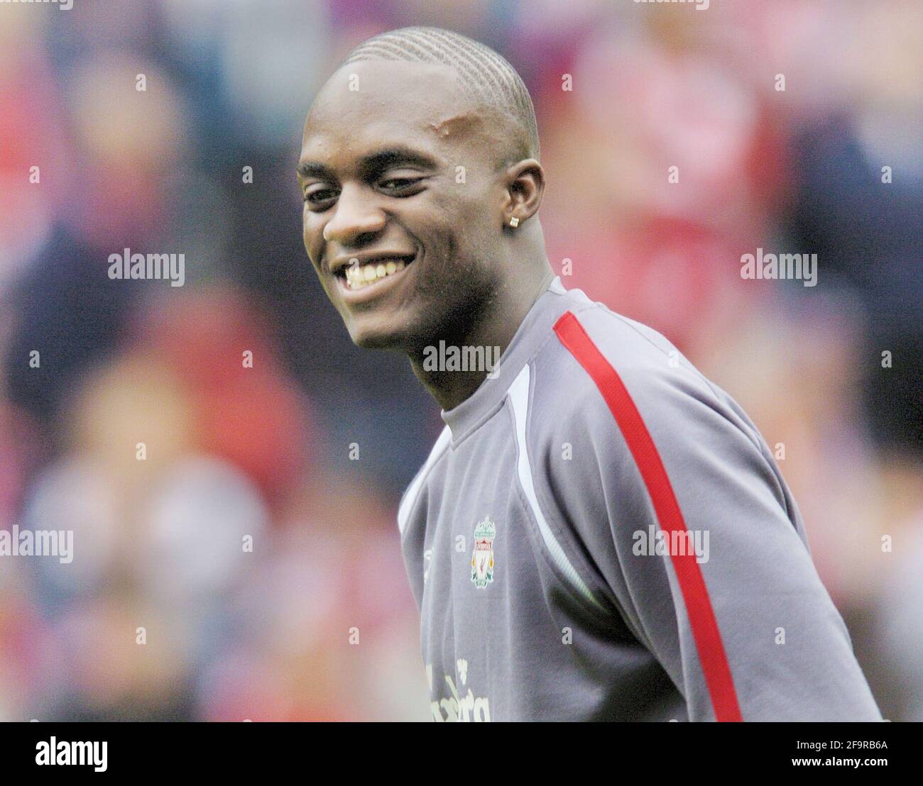 LIVERPOOL V MAN UTD 18/9/2005 MOMO SISSOKO PHOTO DAVID ASHDOWN.PREMIER MINISTRE FOOTBALL Banque D'Images