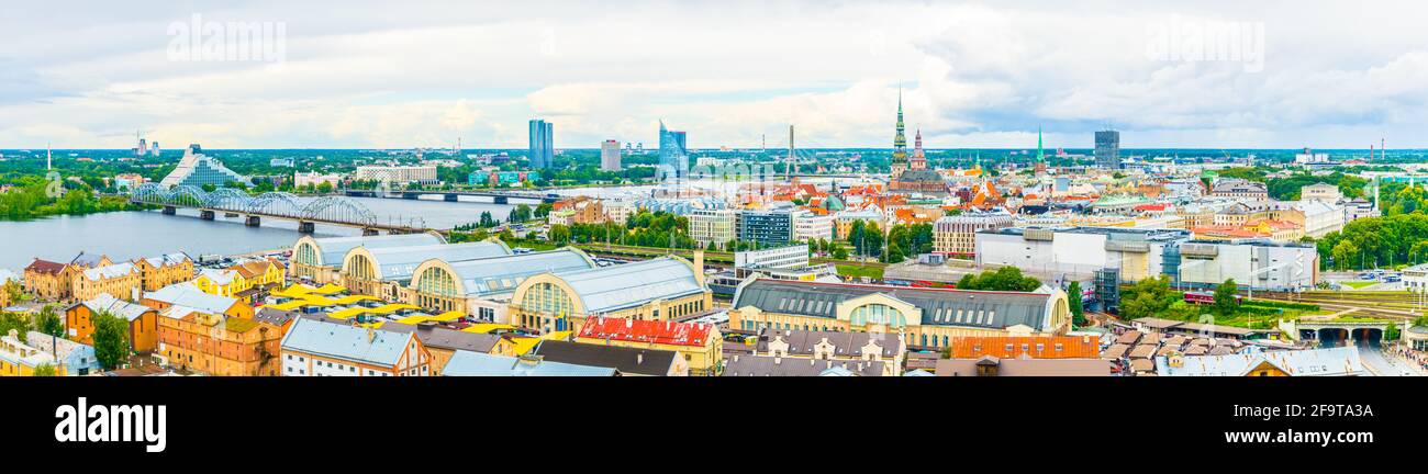 Vue panoramique sur riga Banque D'Images