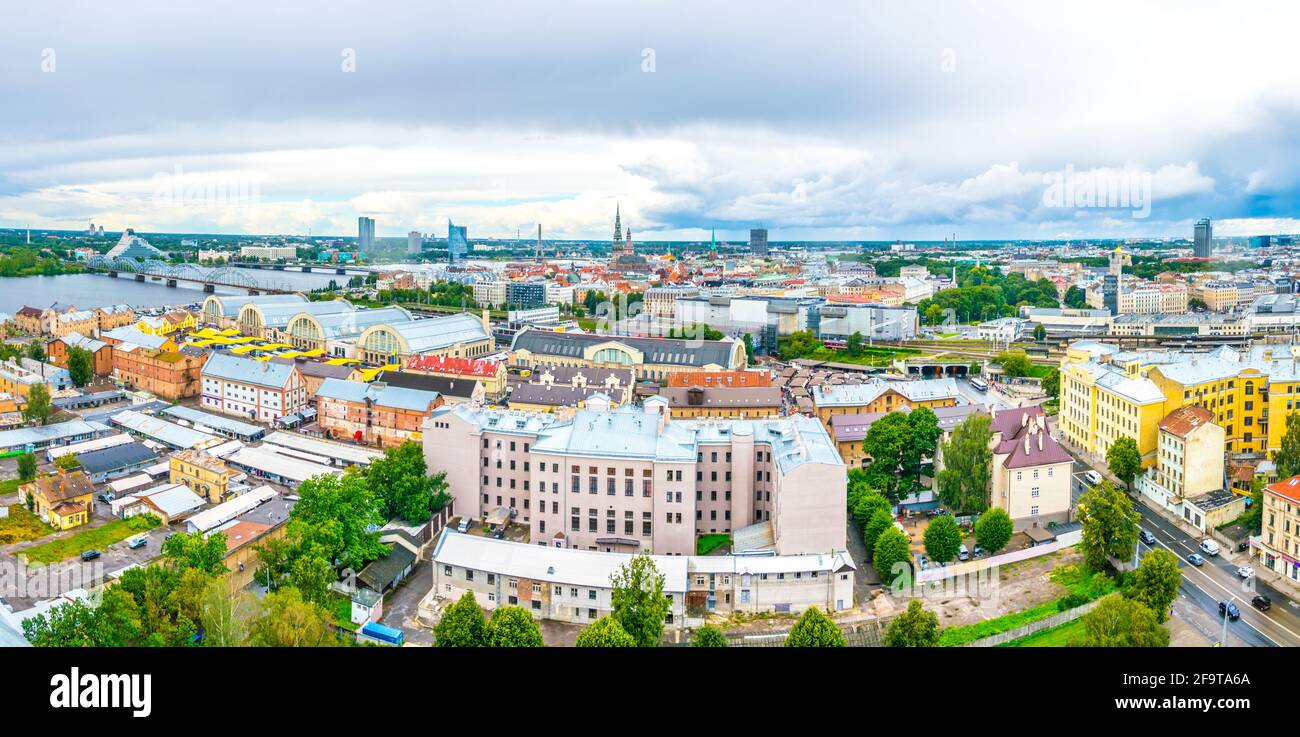 Vue panoramique sur riga Banque D'Images