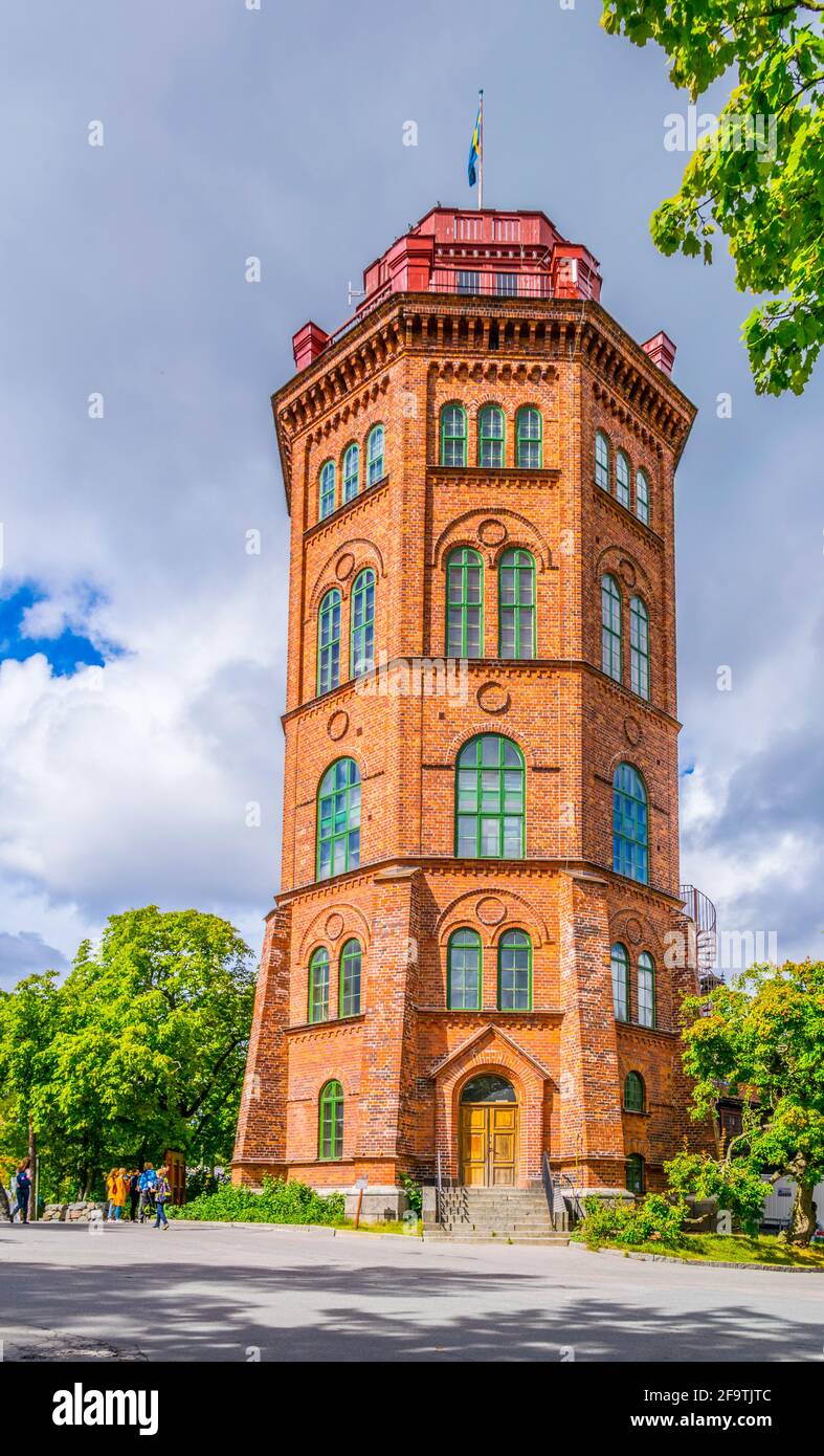 Vue sur une tour en briques du musée skansen de Stockholm. Banque D'Images