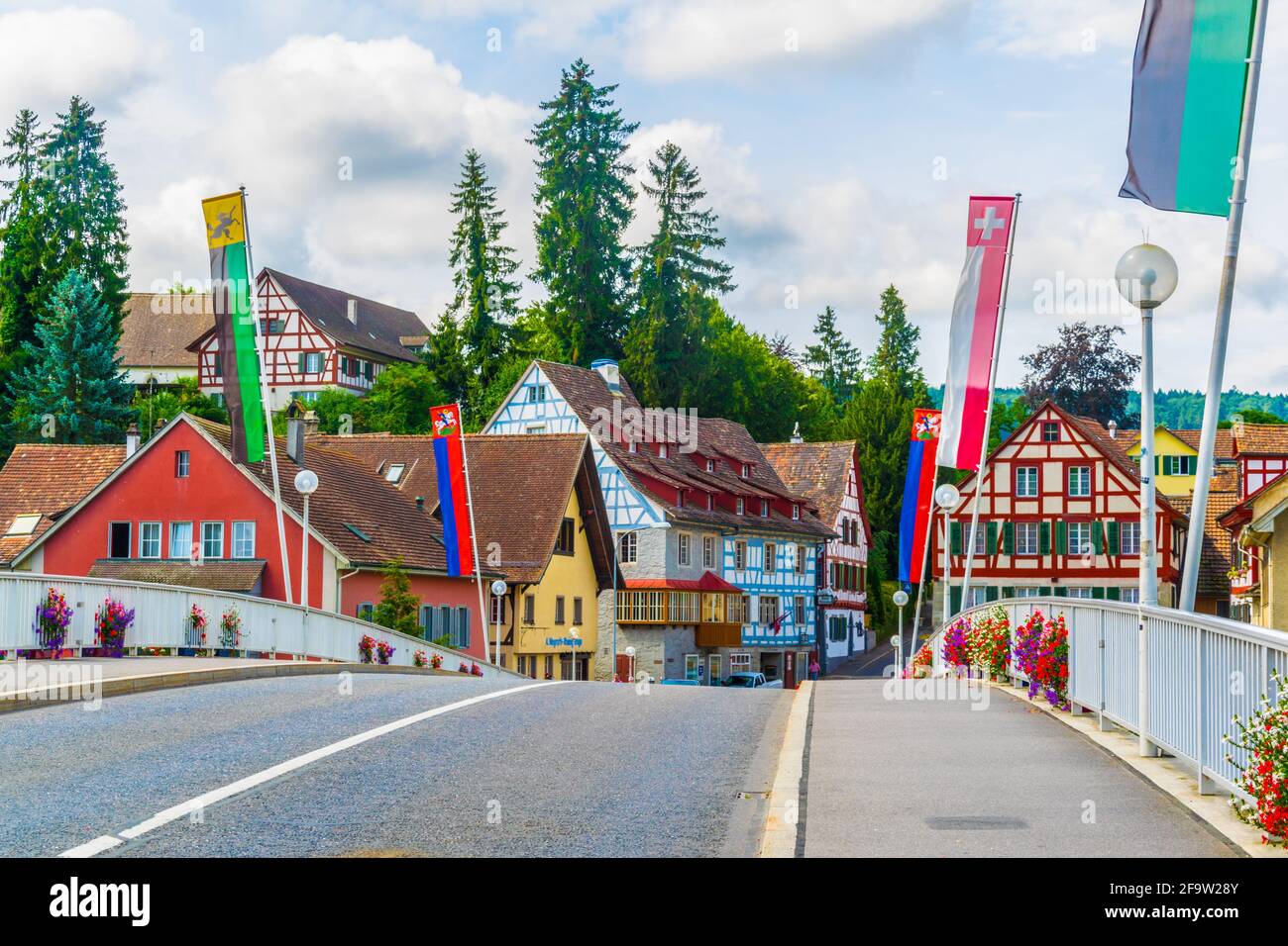 STEIN AM RHEIN, SUISSE, 23 JUILLET 2016 : pont sur le Rhin à Stein am Rhein, Suisse Banque D'Images