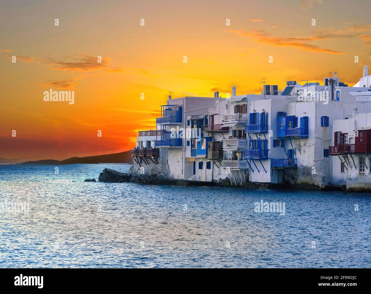 Île de Mykonos coucher de soleil, vacances en Grèce Banque D'Images