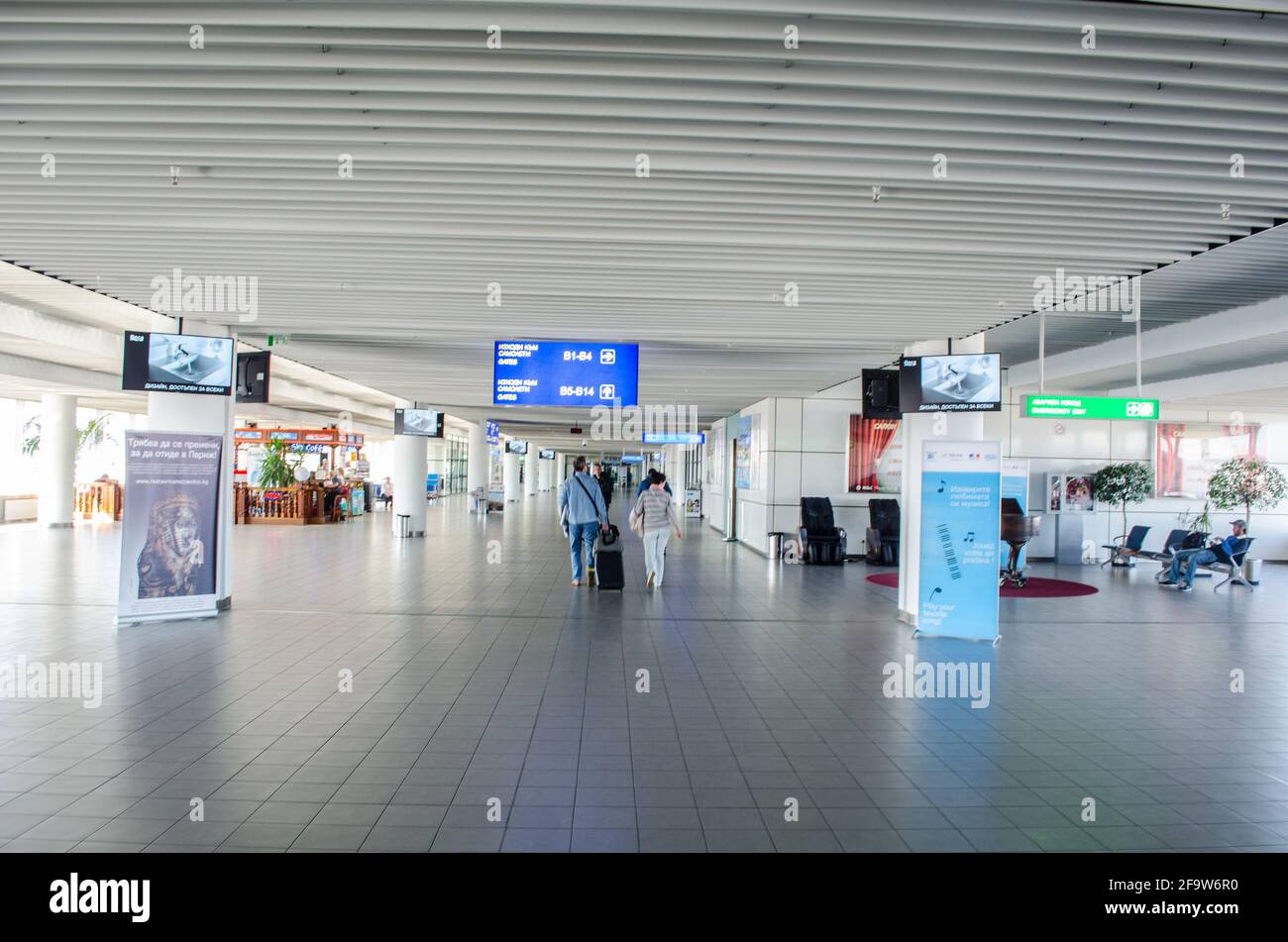 SOFIA, 20 FÉVRIER 2015 : intérieur de l'aéroport international de sofia. Banque D'Images
