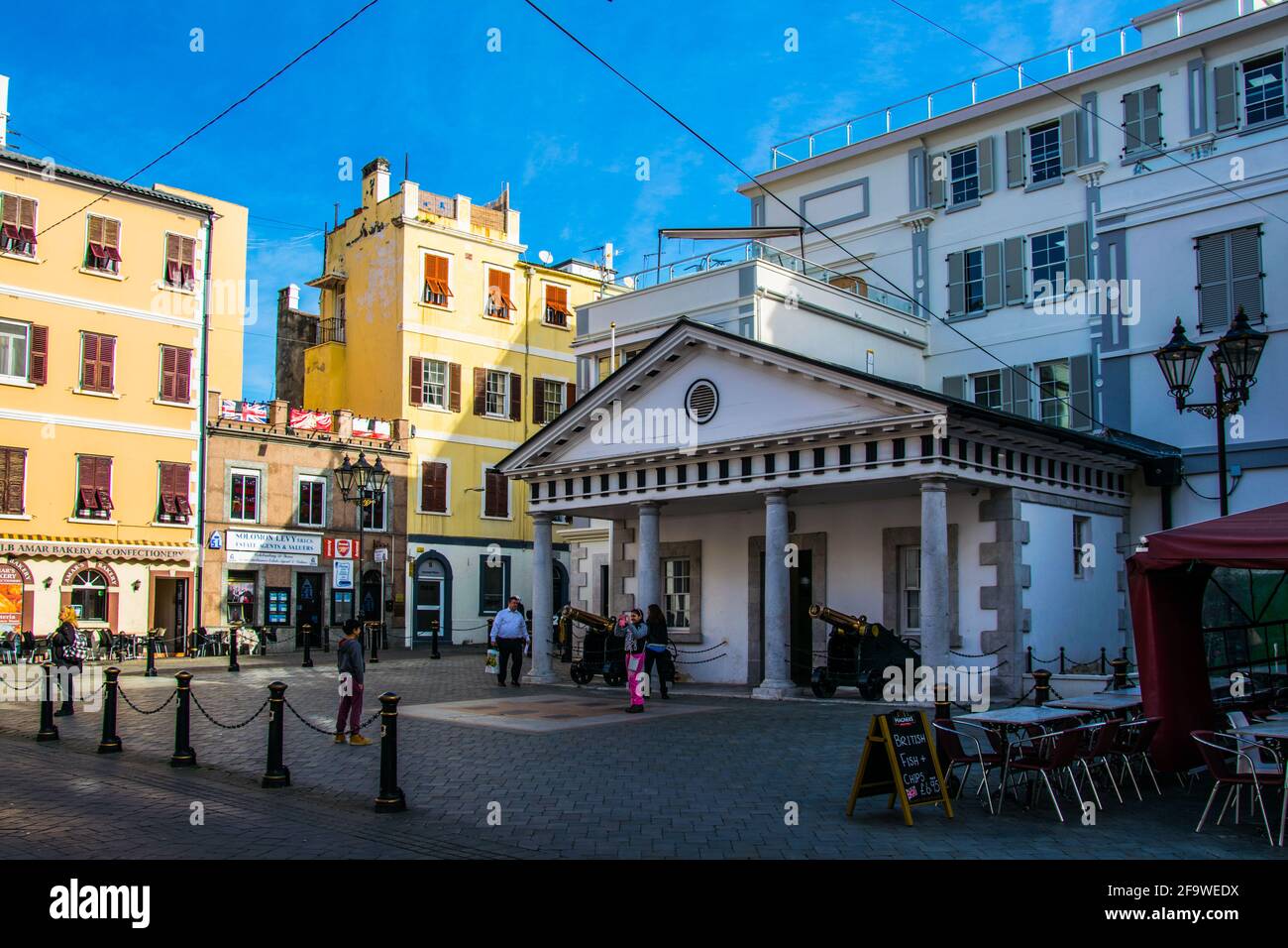 GIBRALTAR, GIBRALTAR, 5 JANVIER 2016 : Maison de la Garde du couvent dans la ville de Gibraltar. Banque D'Images