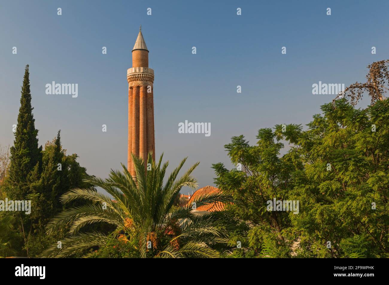 Minaret Yivli Antalya Turquie Banque D'Images