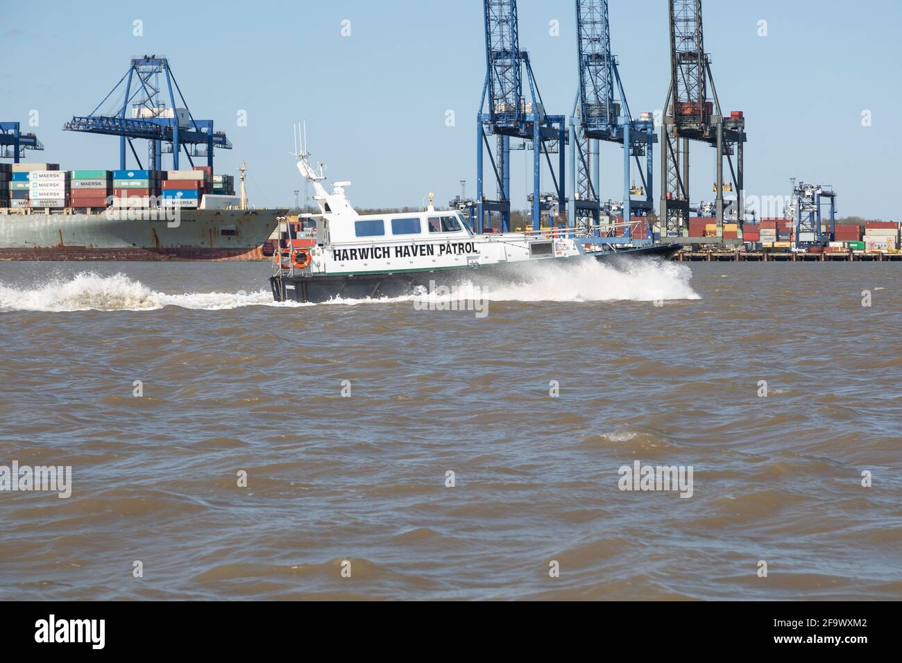 Bateau de patrouille Harwich Haven, Port de Felixstowe, Suffolk, Angleterre, Royaume-Uni Banque D'Images