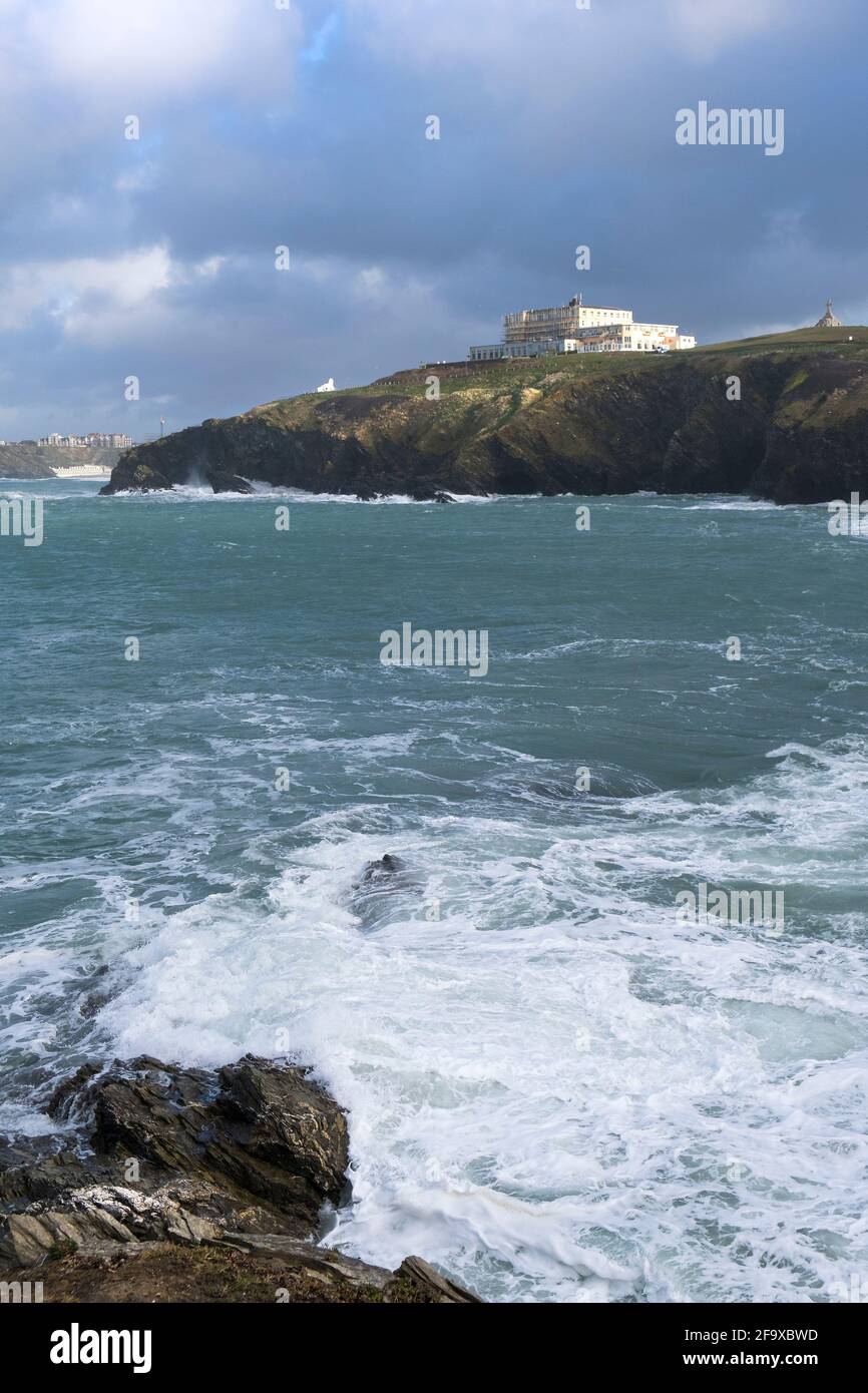 L'hôtel Atlantic donne sur la région de Gazzle, dans la baie de Newquay, dans les Cornouailles. Banque D'Images