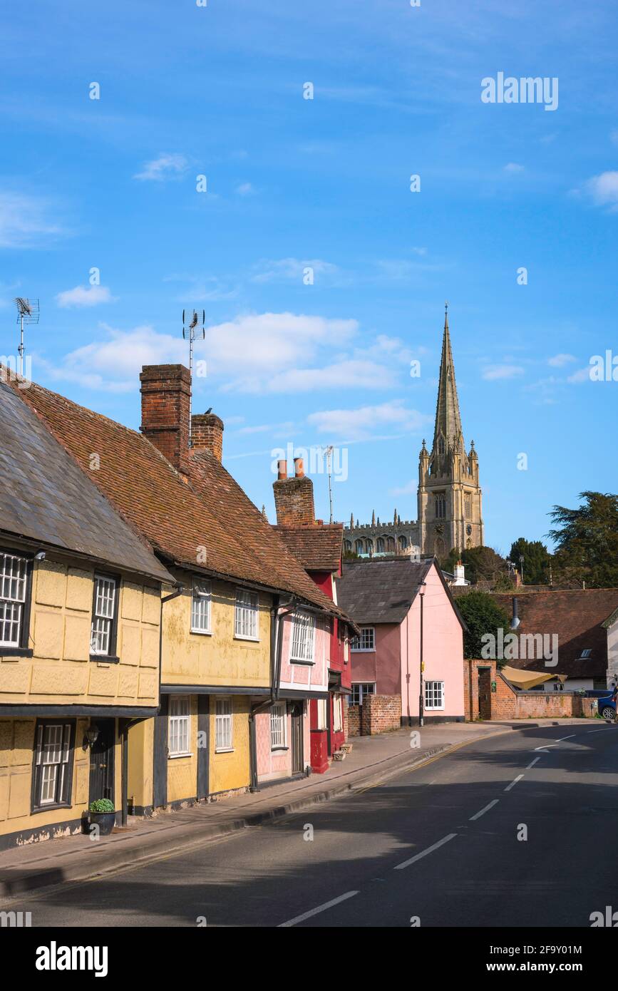 Safran Walden Essex, vue sur les maisons médiévales typiques de la fin de Bridge Street dans la ville d'Essex de Saffron Walden, Royaume-Uni. Banque D'Images