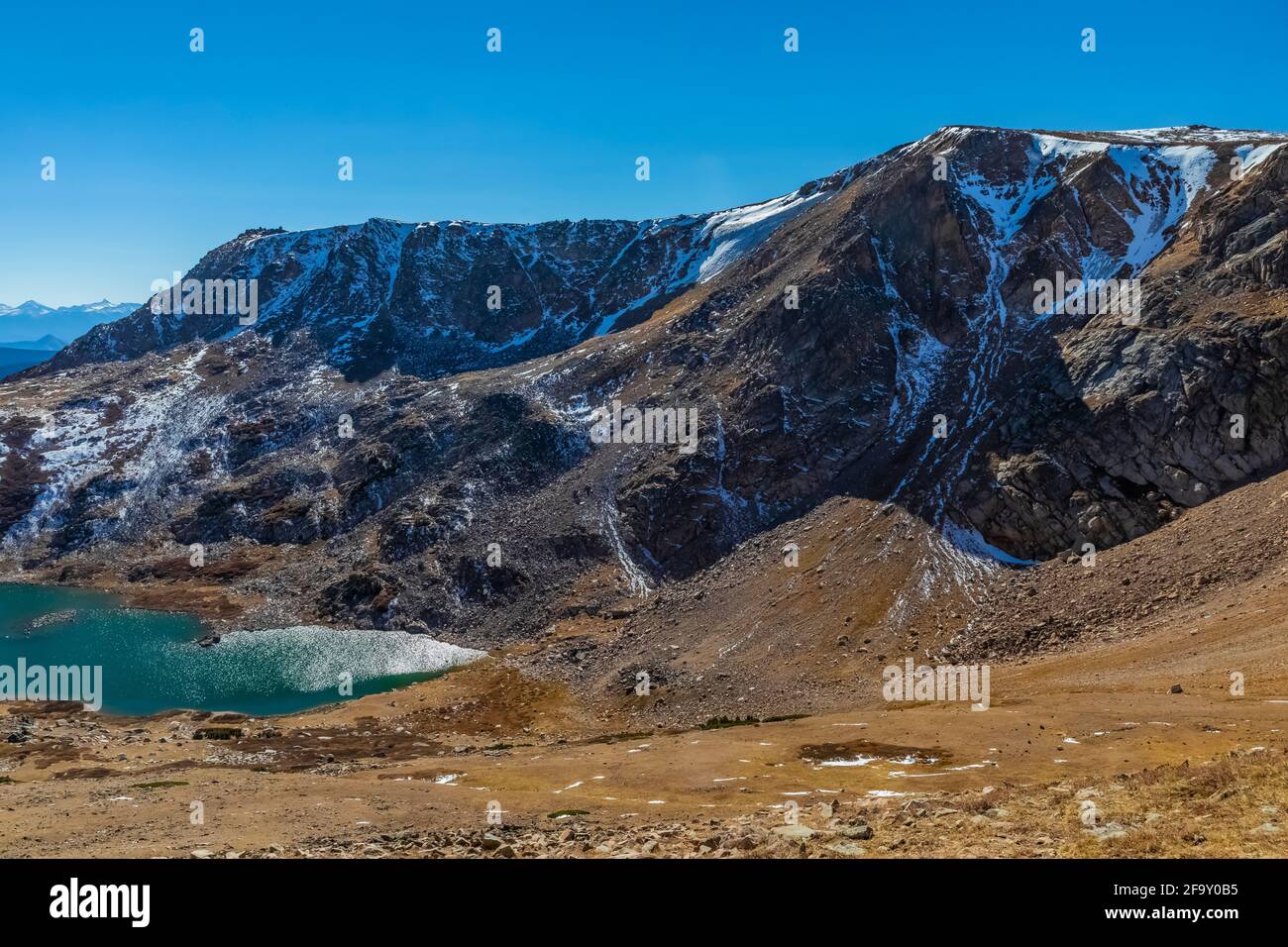 Lac Gardner près de Beartooth Pass le long de Beartooth Highway, Shoshone National Forest, Wyoming, États-Unis Banque D'Images