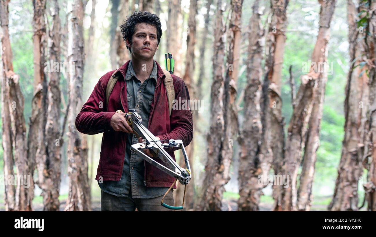 Love and Monsters est un film d'aventure monstre américain réalisé en 2020 par Michael Matthews, avec Shawn Levy et Dan Cohen en tant que producteurs. Les stars de cinéma Dylan O'Brien, Jessica Henwick, Dan Ewing, Michael Rooker et Ariana Greenblatt. Cette photographie est à usage éditorial exclusif et est le droit d'auteur de la compagnie de film et/ou le photographe assigné par la compagnie de film ou de production et ne peut être reproduite que par des publications en conjonction avec la promotion du film ci-dessus. Un crédit obligatoire pour la société de cinéma est requis. Le photographe doit également être crédité lorsqu'il est connu. Banque D'Images