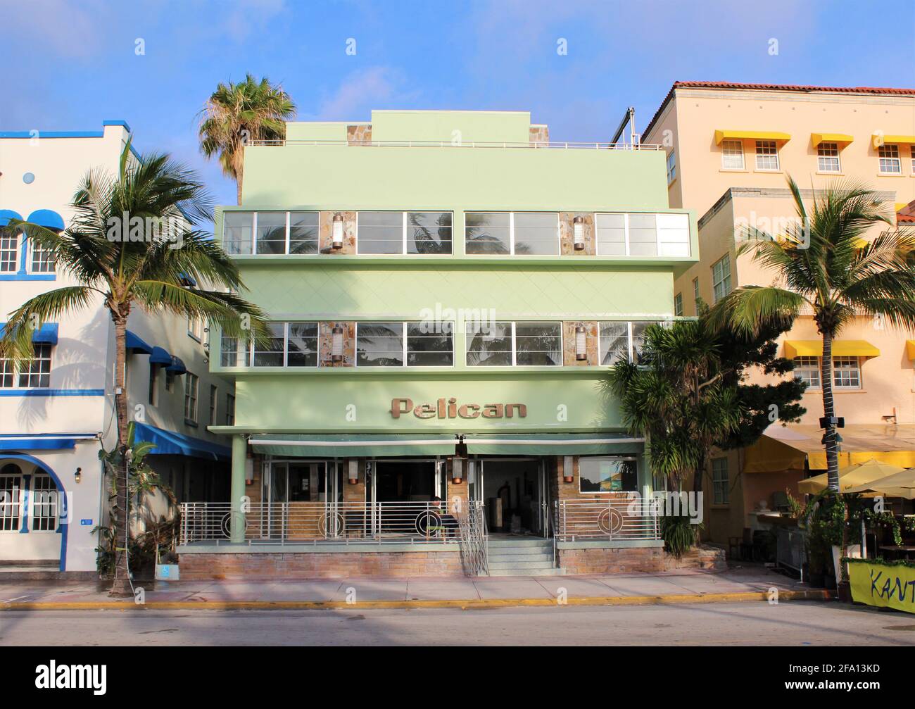Extérieur de l'hôtel Pelican sur Ocean Drive, ville de Miami Beach, Floride, dans le quartier art déco de South Beach. Banque D'Images