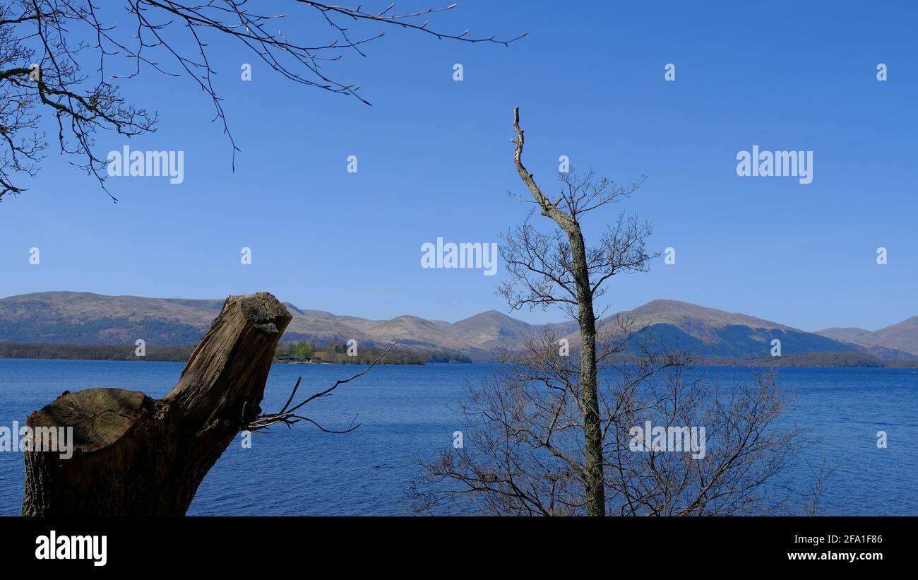 Loch Lomond le jour des avils Banque D'Images