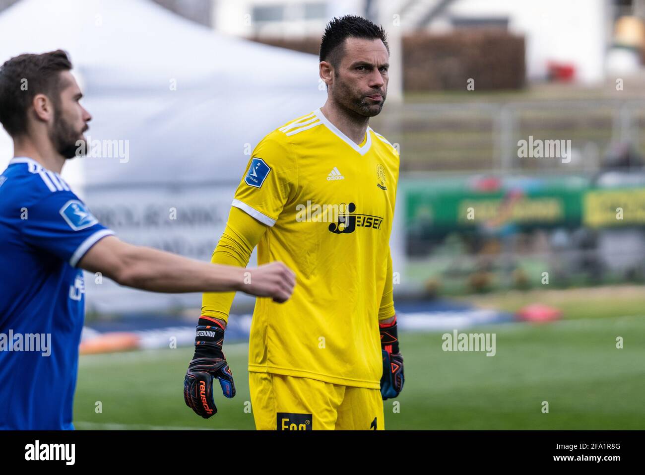 Lyngby, Danemark. 21 avril 2021. Le gardien de but Thomas Mikkelsen (1) de Lyngby Boldklub vu avant le match 3F Superliga entre Lyngby Boldklub et Soenderjyske au stade Lyngby. (Crédit photo : Gonzales photo/Alamy Live News Banque D'Images