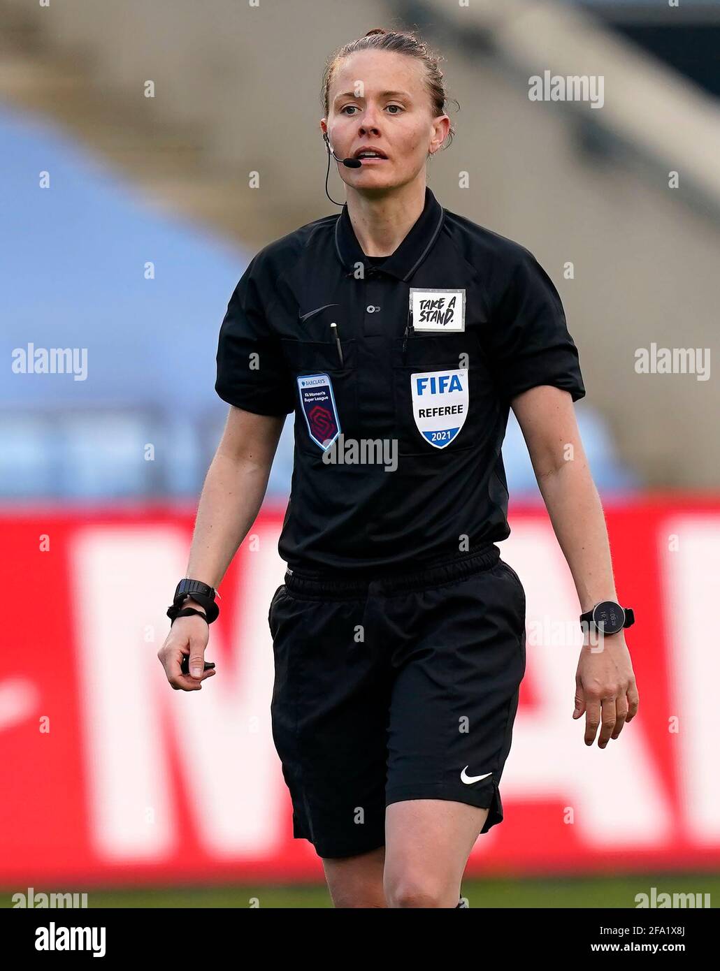 Manchester, Angleterre, 21 avril 2021. L'arbitre Rebecca Welch pendant le match de la Super League FA WomenÕs au stade de l'Académie, à Manchester. Crédit photo devrait se lire: Andrew Yates / Sportimage crédit: Sportimage / Alay Live News Banque D'Images