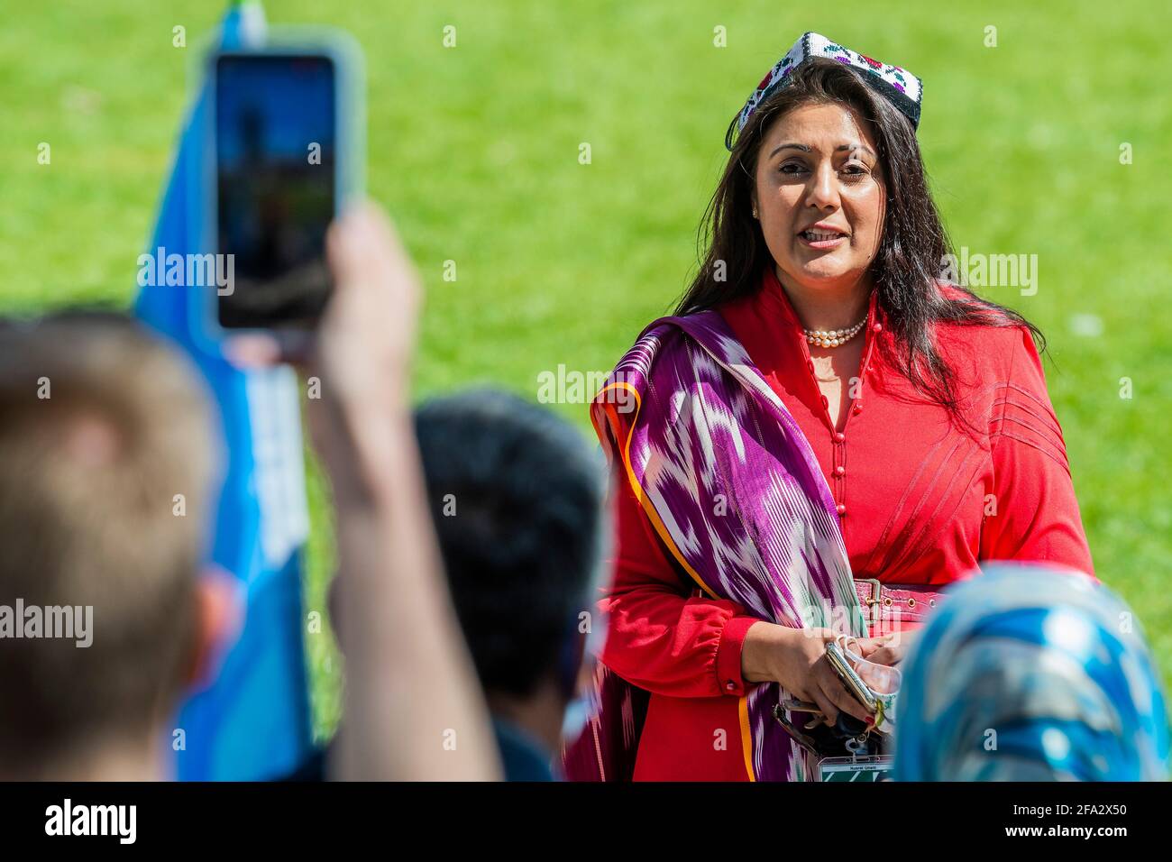 Londres, Royaume-Uni. 22 avril 2021. Nussrat Ghani (en photo), député conservateur, mène un débat dans la Chambre sur la motion « que cette Chambre estime que les Ouïgours et d'autres minorités ethniques et religieuses de la région autonome de Xinjiang sont victimes de crimes contre l'humanité et de génocide. Crédit : Guy Bell/Alay Live News Banque D'Images