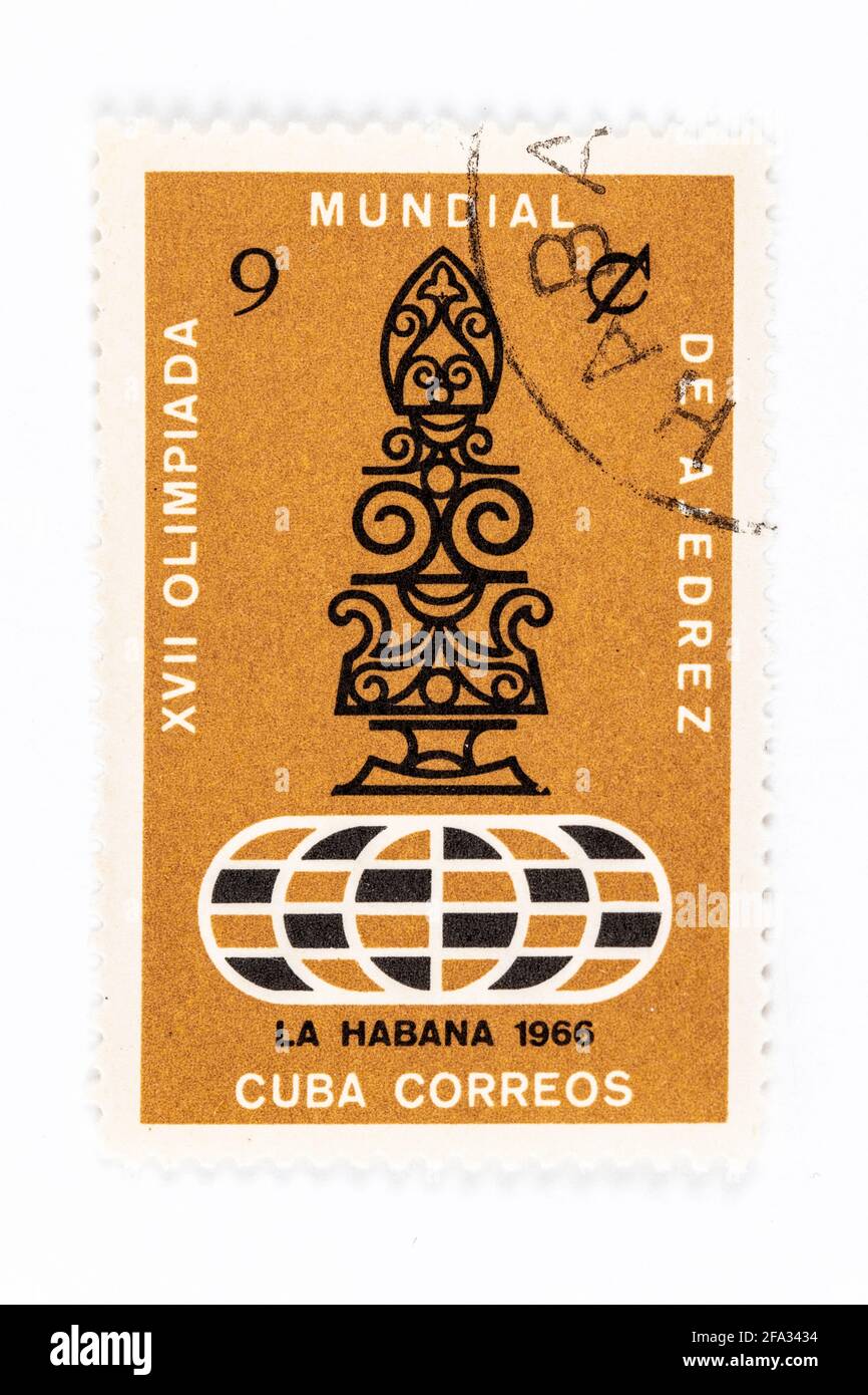 Timbre postal antique de 'Cuba Correos' commémorant les XVII Jeux Olympiques d'échecs. La Habana 1966 Banque D'Images