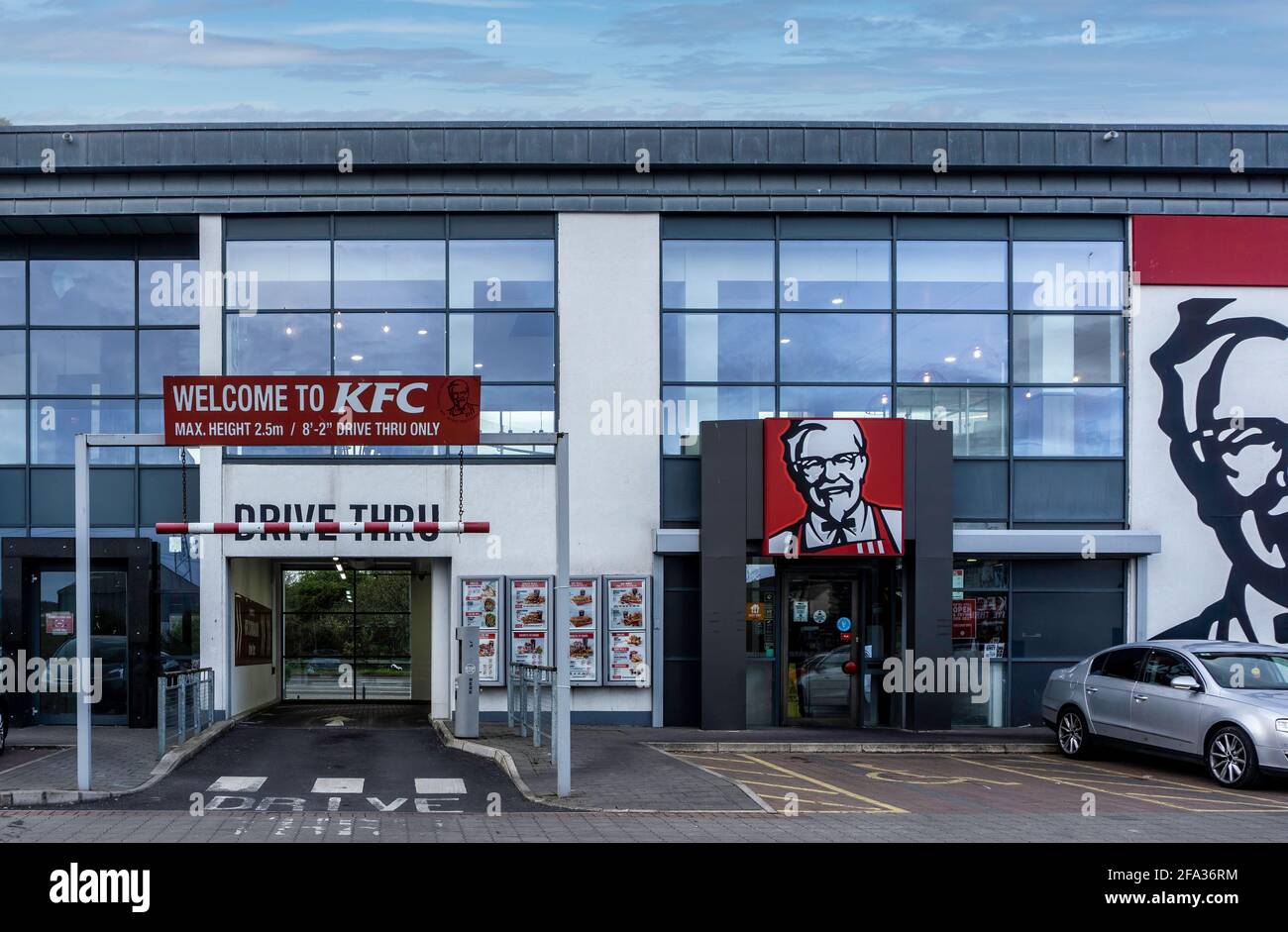 Le KFC Drive-Thru sur New Nangor Road, Clondalkin, Dublin, Irlande. Banque D'Images