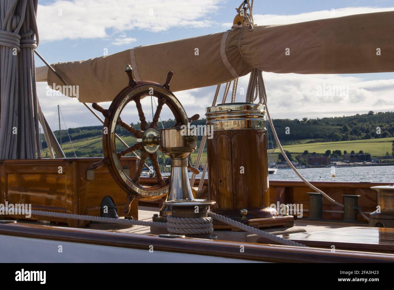 Pont D un Yacht Construit Par Fyfe Rhu Marina Argyll cosse Avec pont-d-un-yacht-construit-par-fyfe-rhu-marina-argyll-cosse-avec