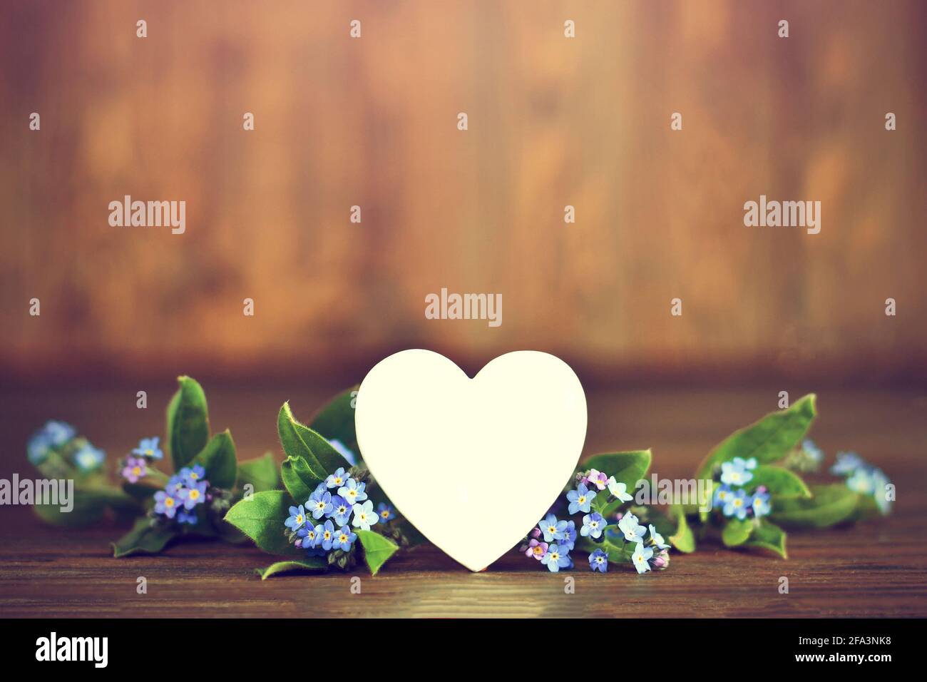 Carte De Fete Des Meres Avec Cœur Et Fleurs De Fete Des Meres Photo Stock Alamy