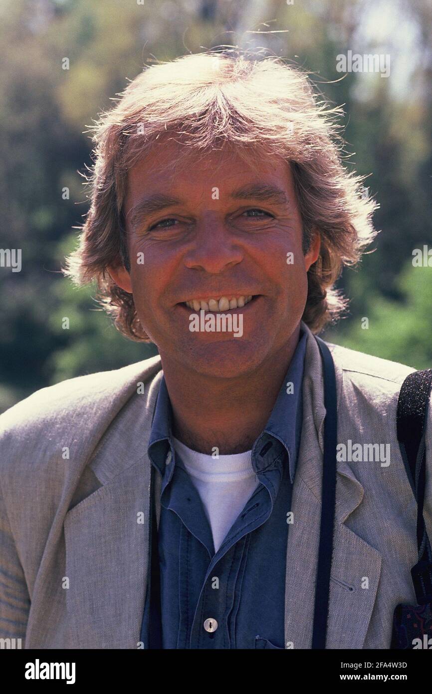 22 août 1990, Rhénanie-du-Nord-Westphalie, Bergisch Gladbach: L'acteur Thomas Fritsch pose chez ' Forstinspektor Buchholz ' sur 22.08.1990 photo : Horst Galuschka photo: Horst Galuschka/dpa Banque D'Images