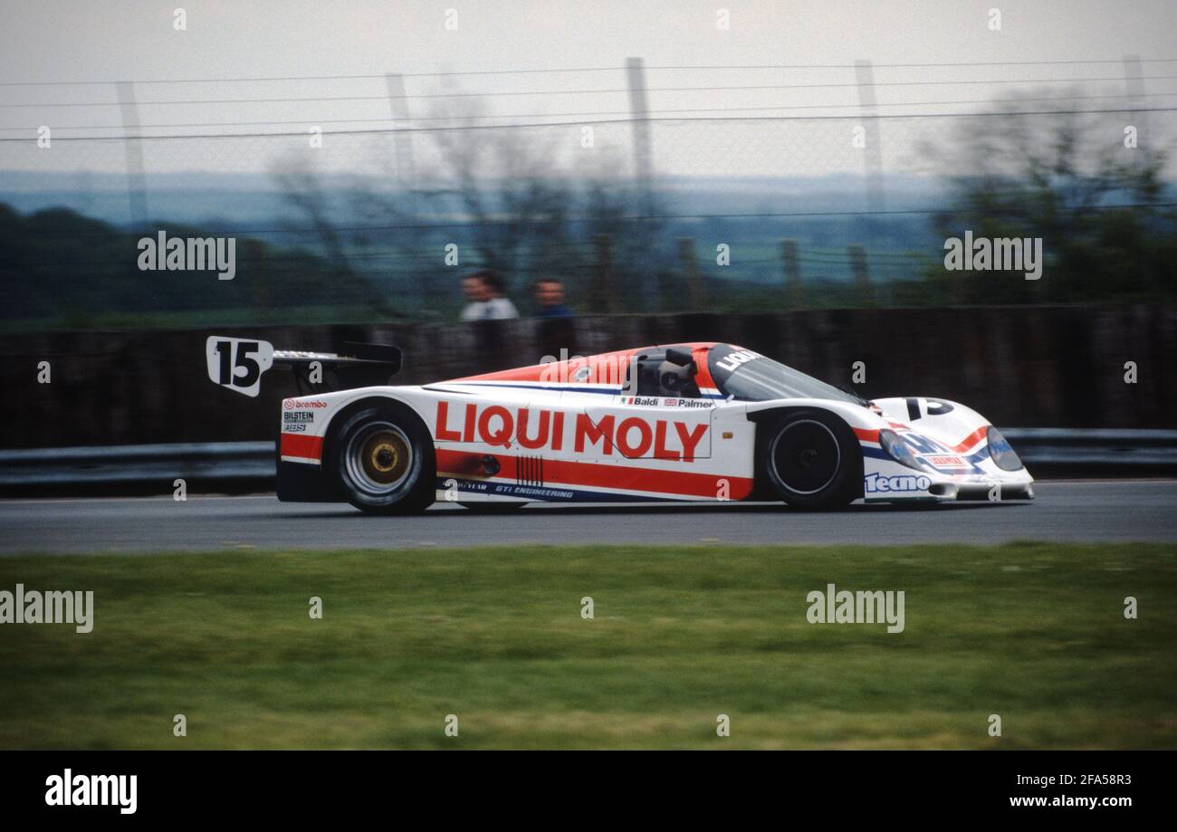 La Porsche 962C GTI de Mauro Bldi et Jonathan Palmer pendant la course Silverstone 1000Km 1987. Banque D'Images