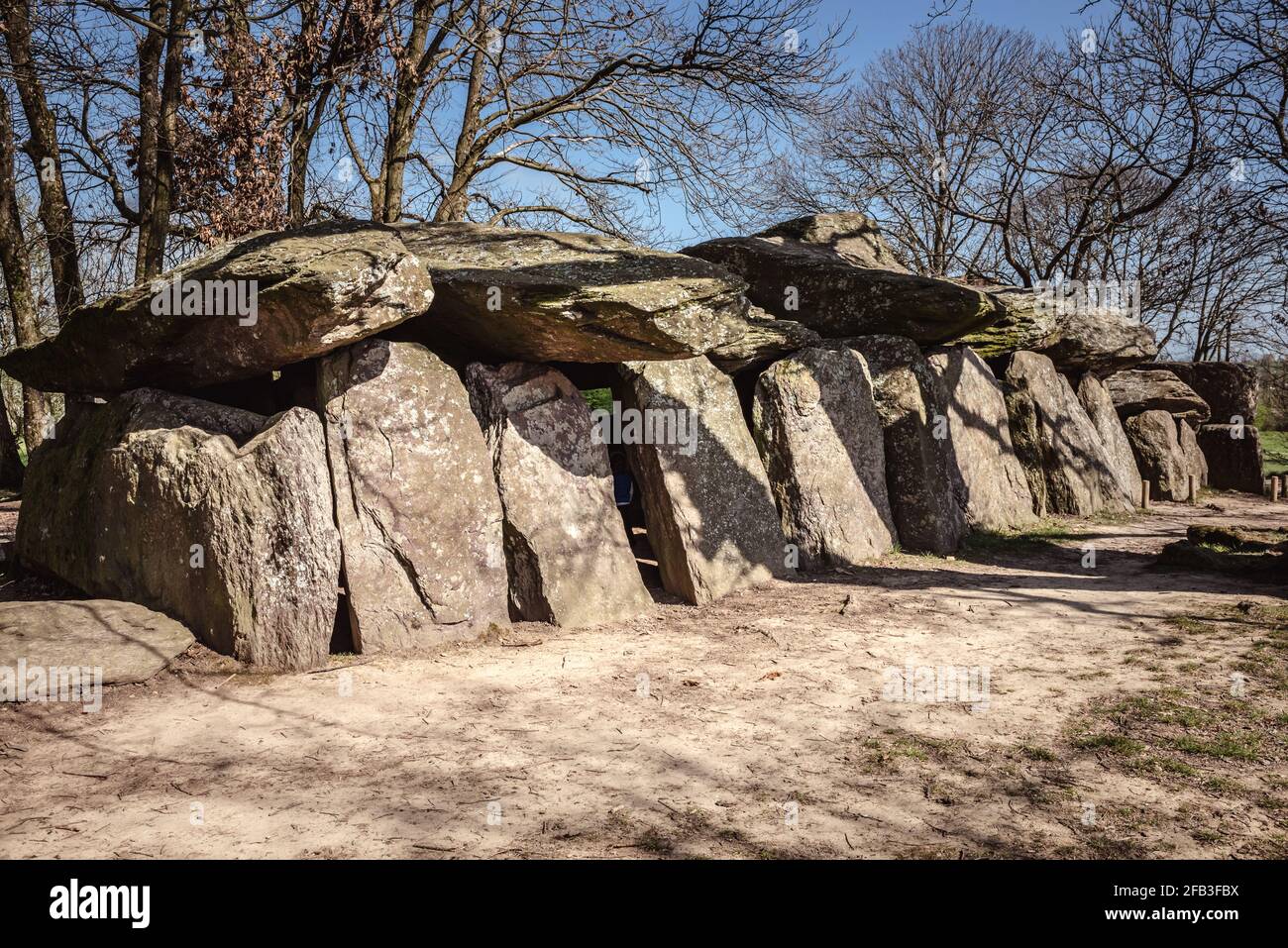 Le plus grand dolmen de la roche aux fees Banque D'Images