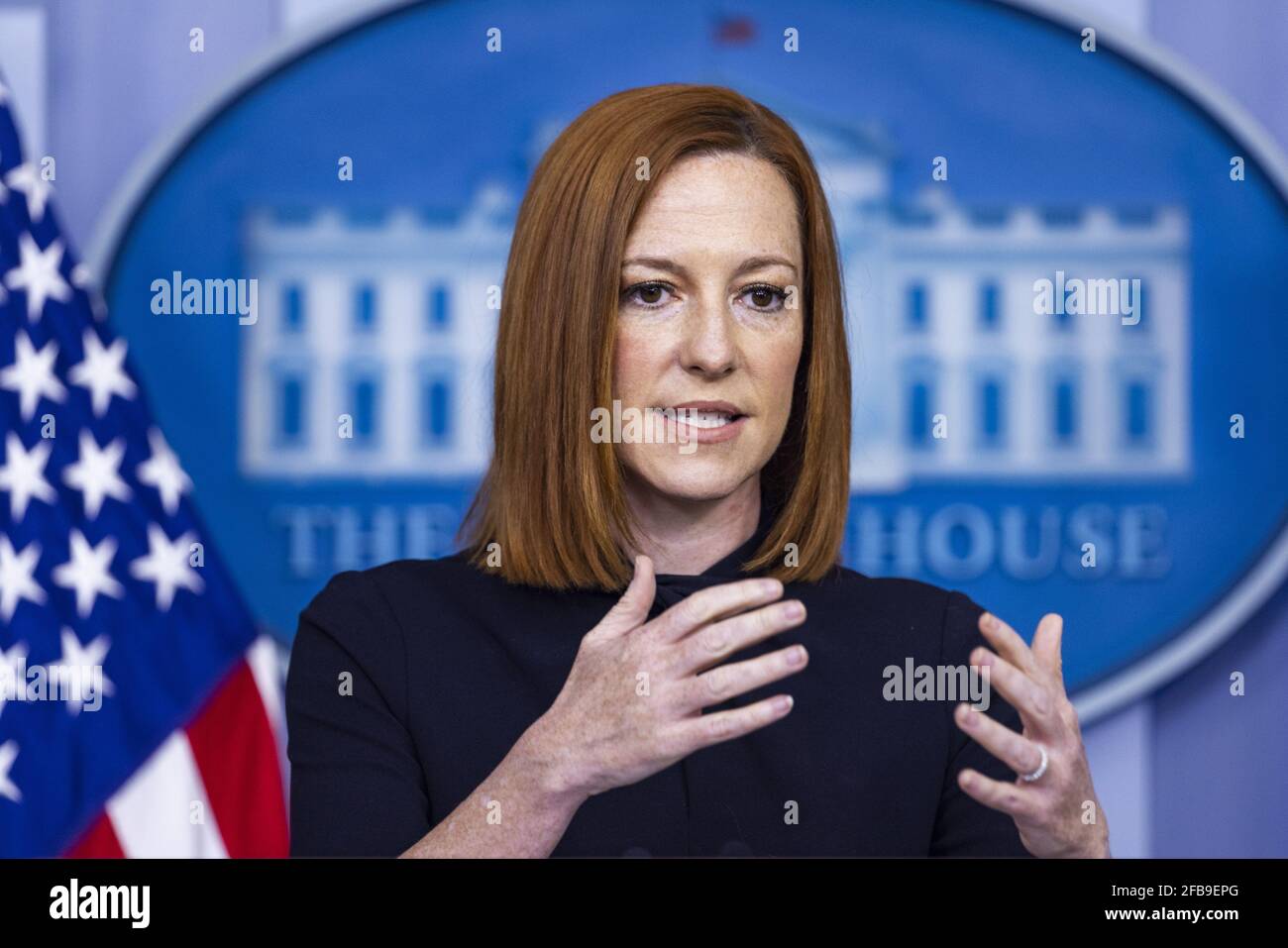 Washington, États-Unis. 23 avril 2021. Le secrétaire de presse de la Maison Blanche, Jen Psaki, présente les membres des médias dans la salle de presse de la Maison Blanche à Washington, DC, le vendredi 2021 avril. Psaki a parlé de la participation du Président au sommet virtuel sur le climat. Photo de Jim Lo Scalzo/UPI crédit: UPI/Alay Live News Banque D'Images