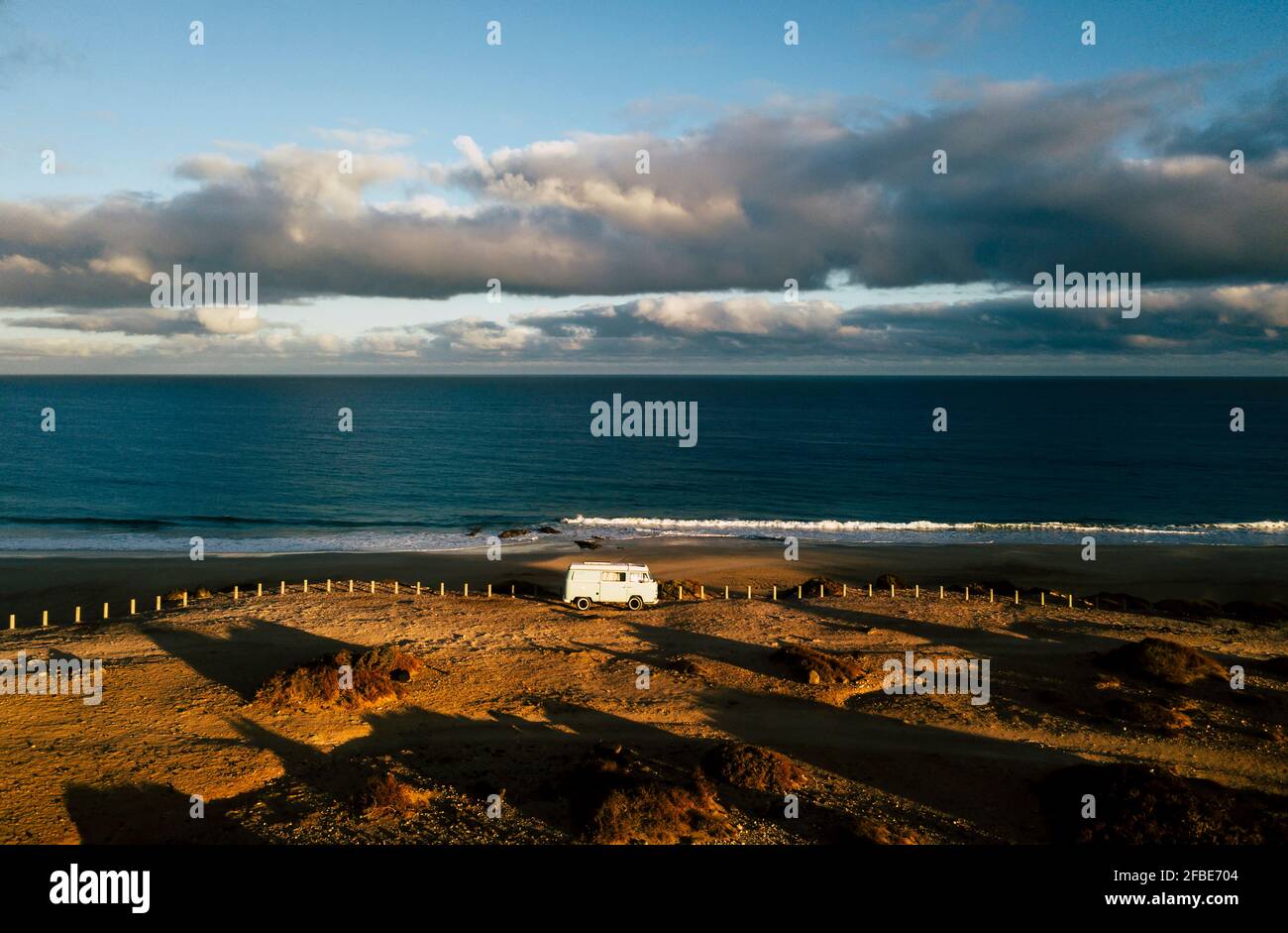 Vue aérienne du camping-car sur le point d'observation de Fuerteventura Banque D'Images