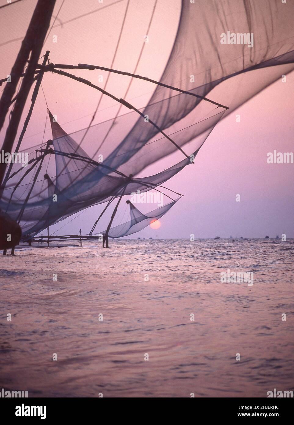 Filets de pêche traditionnels, Kochi (Cochin) État du Kerala, République de l'Inde Banque D'Images