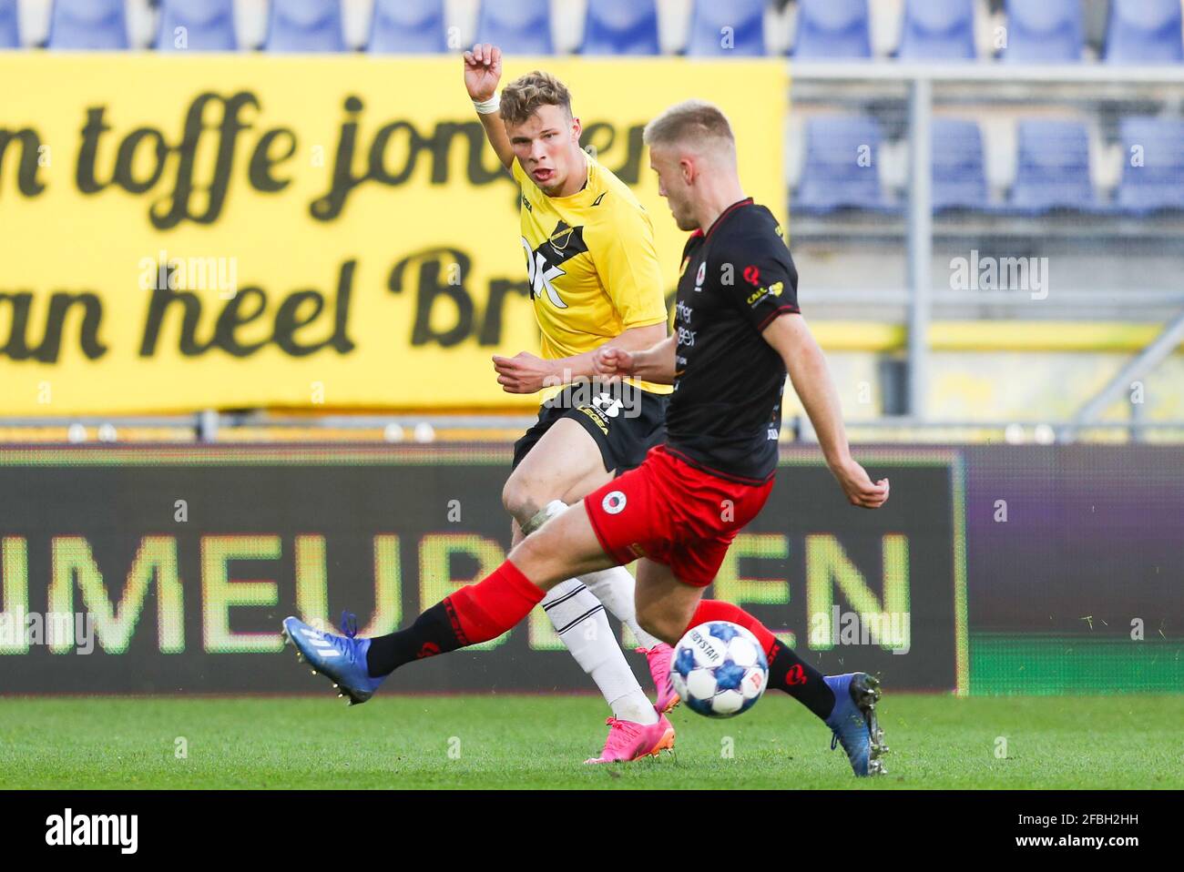 BREDA, PAYS-BAS - AVRIL 23 : Sydney van Hooijdonk de NAC Breda pendant le match néerlandais de Keukenkampioendivision entre NAC Breda et Excelsior à Rat Banque D'Images