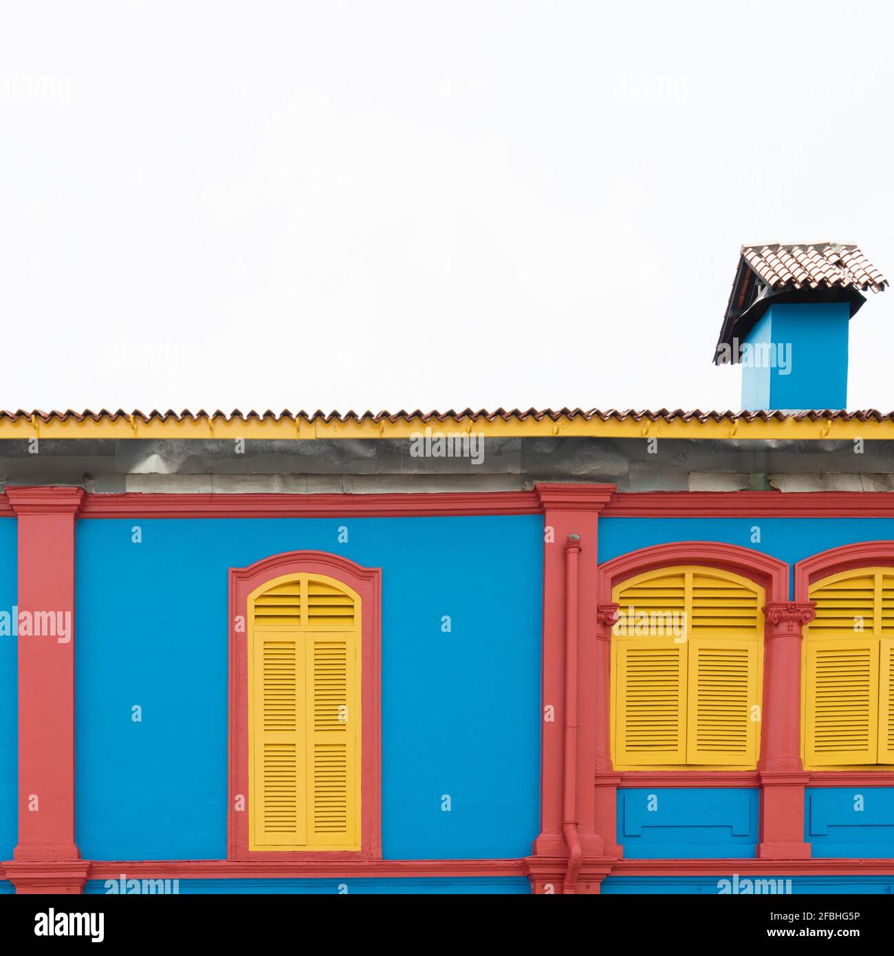 Singapour, volets de fenêtre de maison colorée dans Little India Banque D'Images